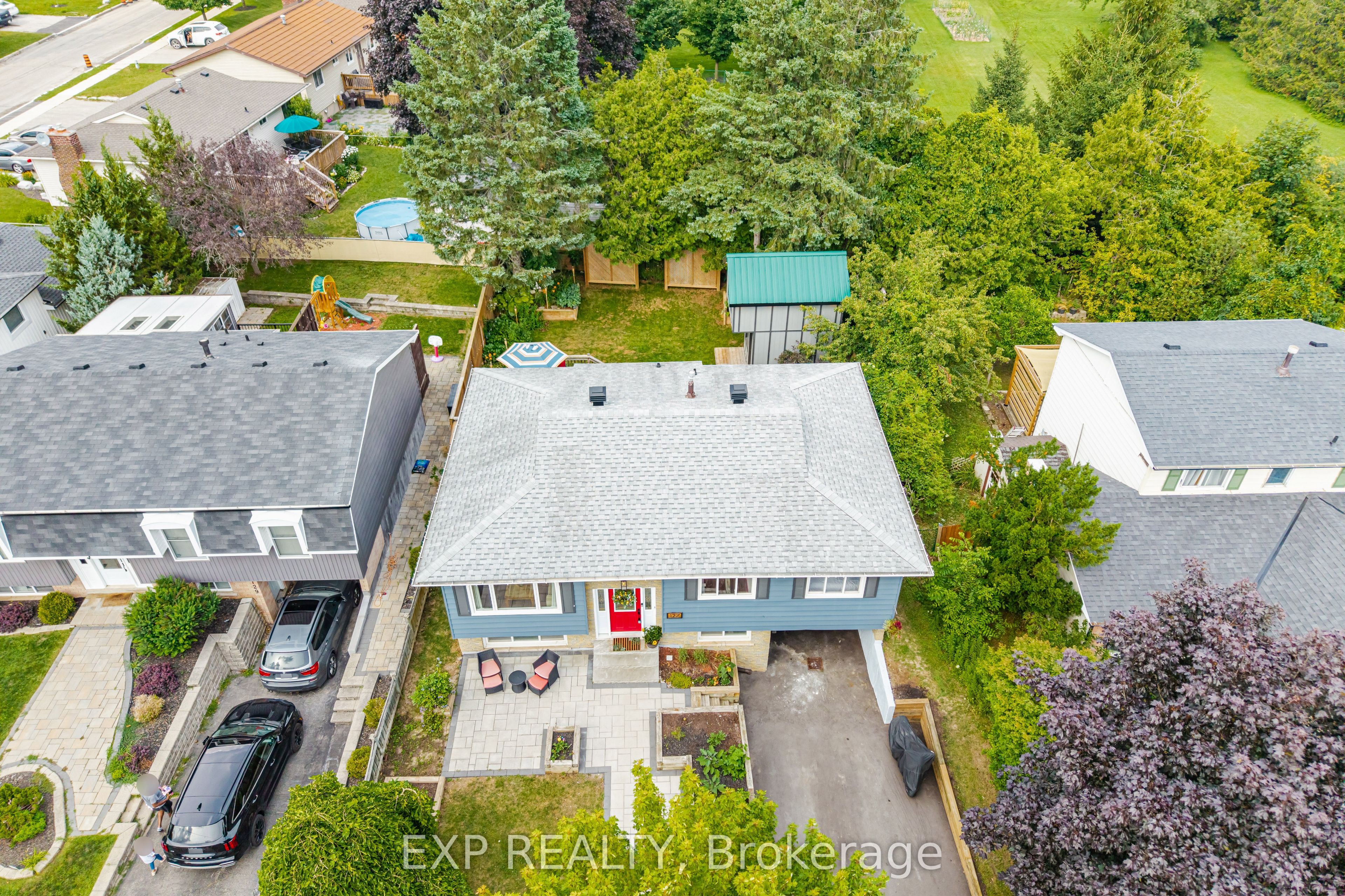 127 Acton Boulevard, Halton Hills, ON L7J 2S4 photo 2