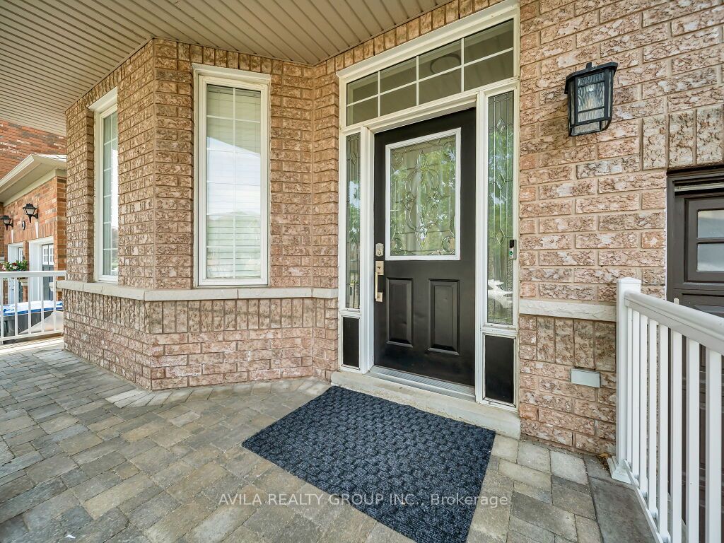 104 Southlake Boulevard, Brampton, ON L6V 4P2 photo 3
