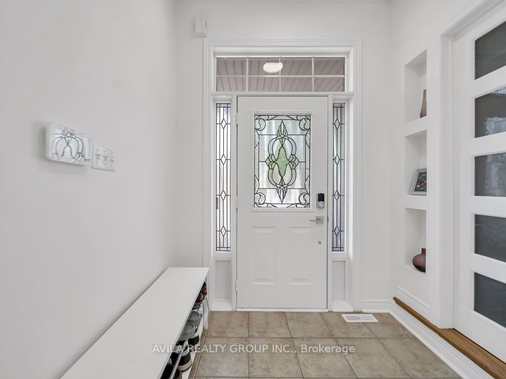 104 Southlake Boulevard, Brampton, ON L6V 4P2 photo 4