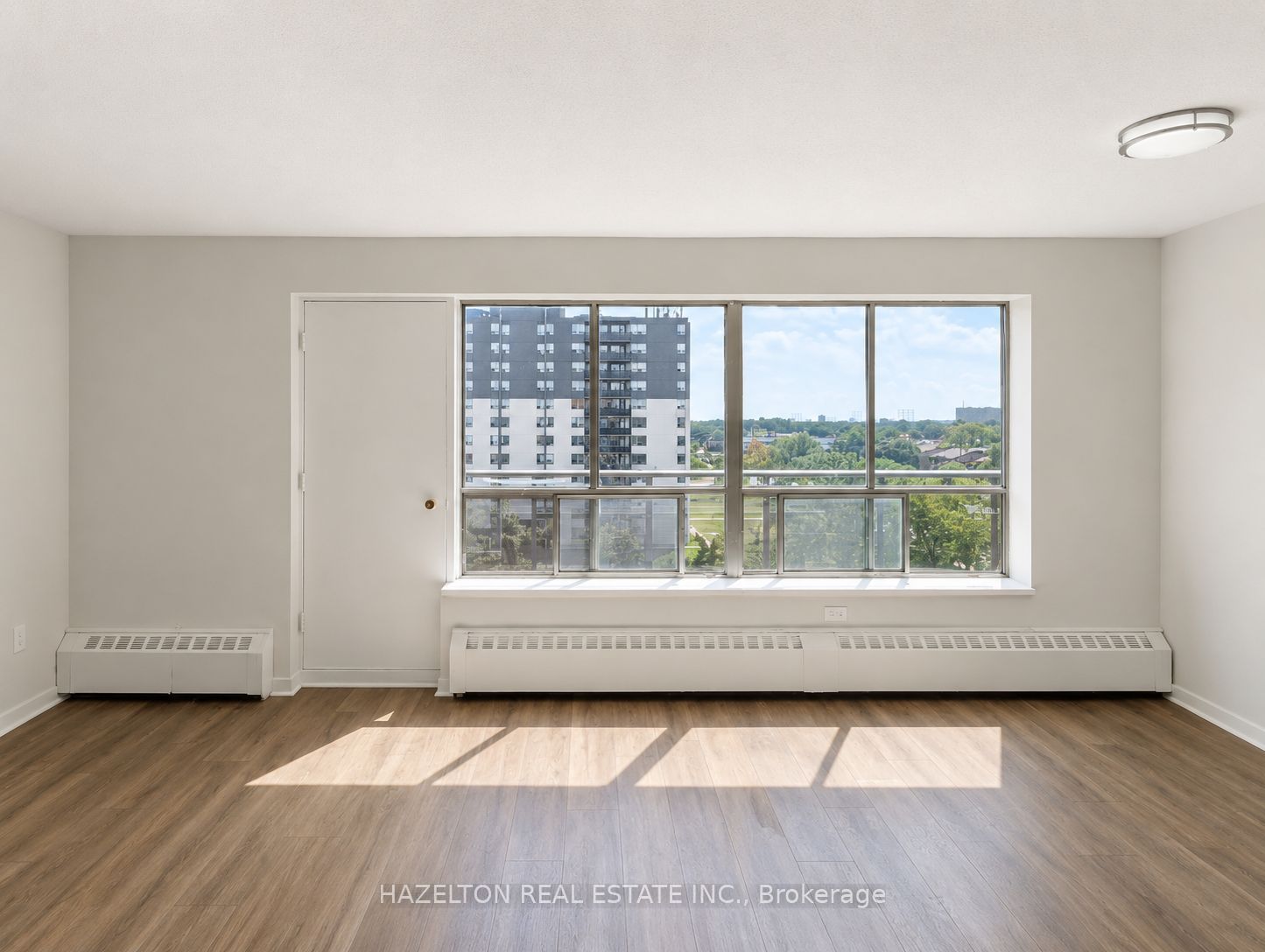 1901 Martin Grove Road 710, Toronto, ON M9V 3T1 photo 5