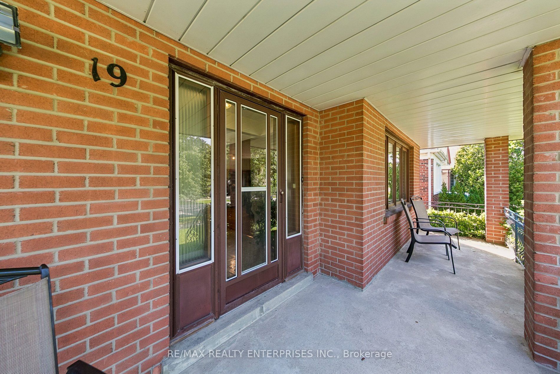 19 Coules Court, Toronto, ON M8W 2N8 photo 5