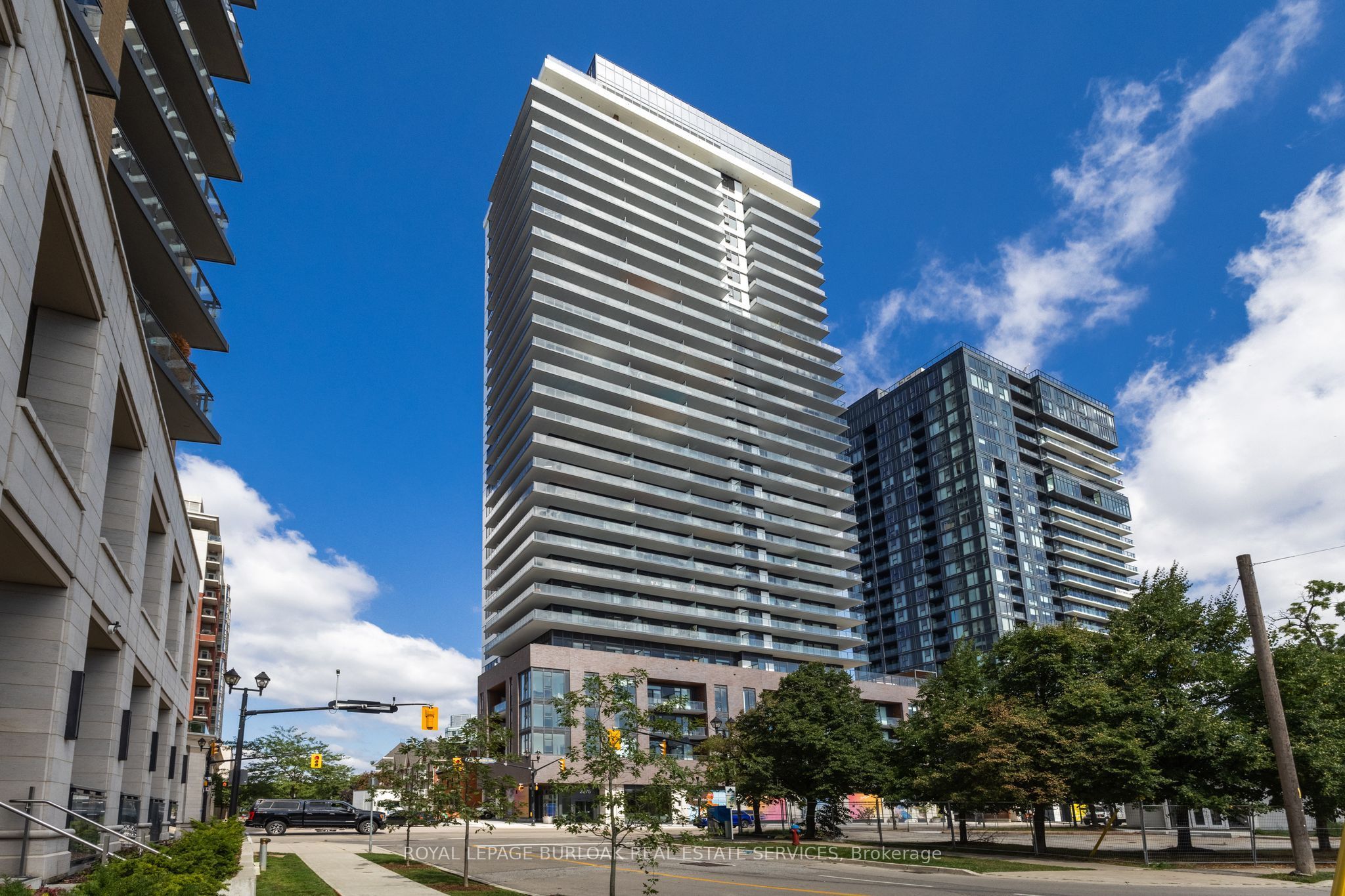 2075 Lakeshore Road 2110, Burlington, ON L7R 0H3 photo 2