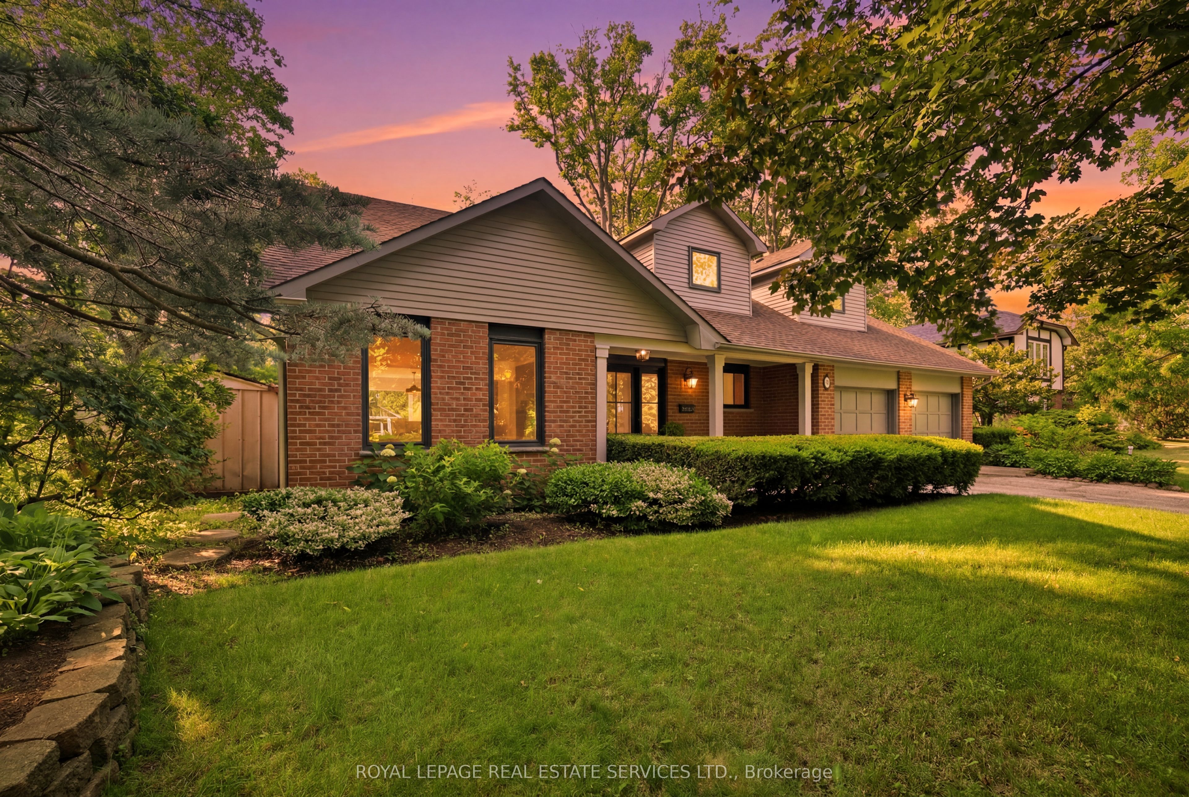 11 Regency Court, Oakville, ON L6H 2P6 photo 2