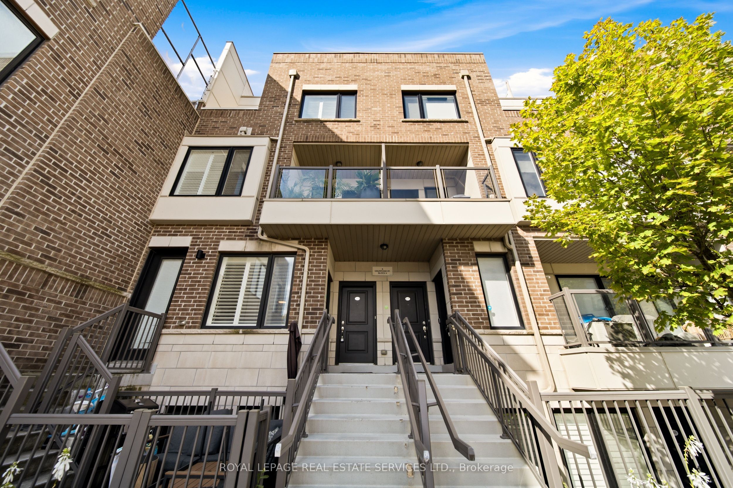 8 Drummond Street 402, Toronto, ON M8V 1Y8 photo 2