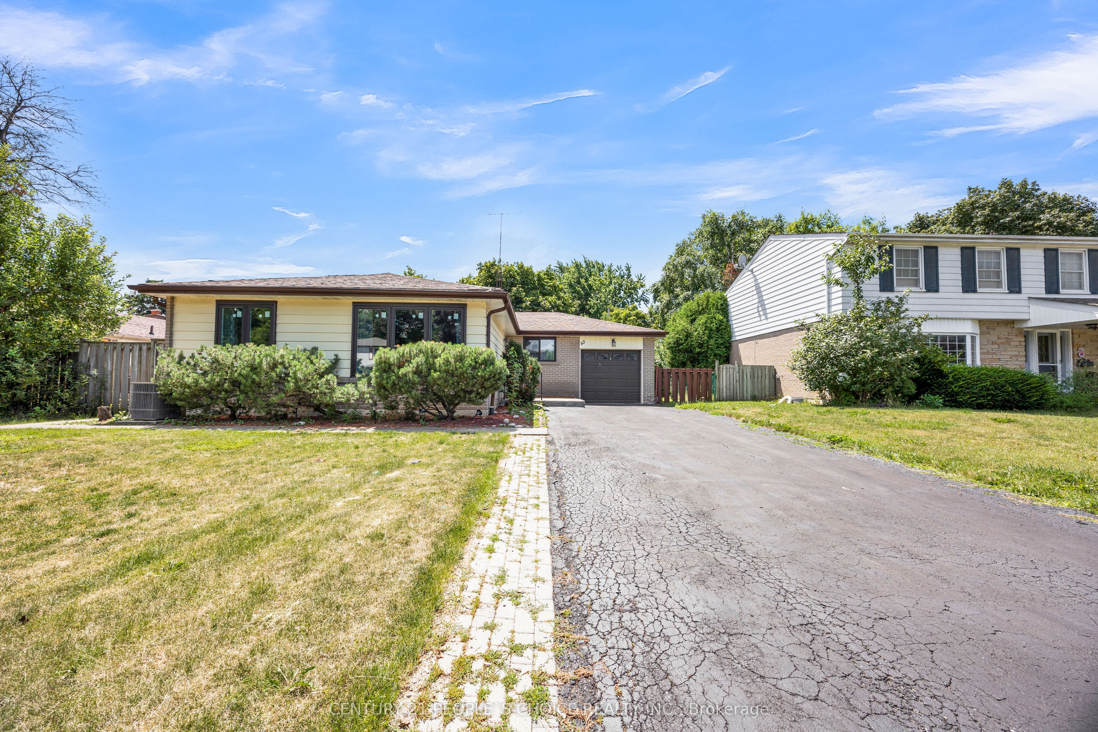 53 Brookland Drive W, Brampton, ON L6T 2M7 photo 3