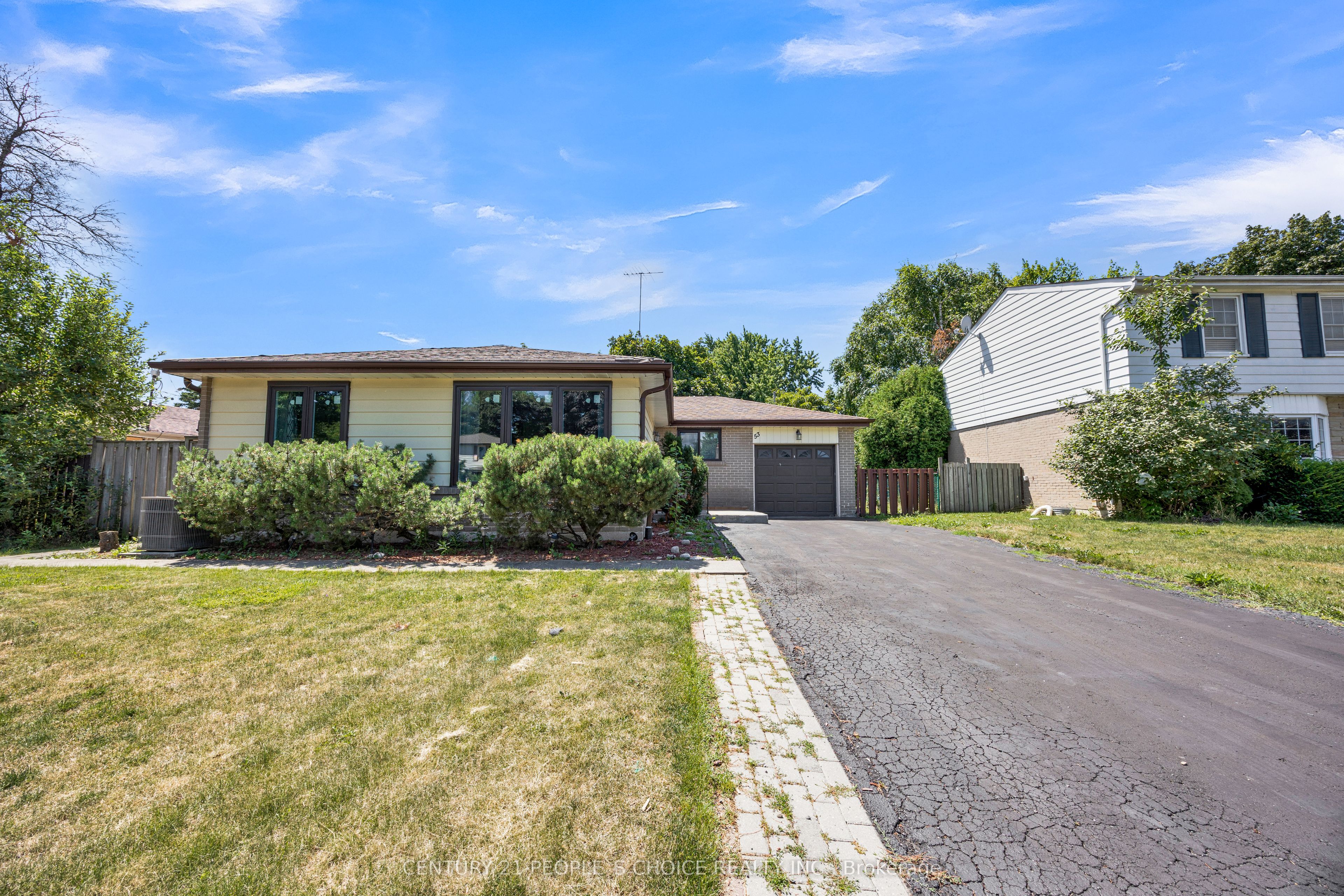 53 Brookland Drive W, Brampton, ON L6T 2M7 photo 4