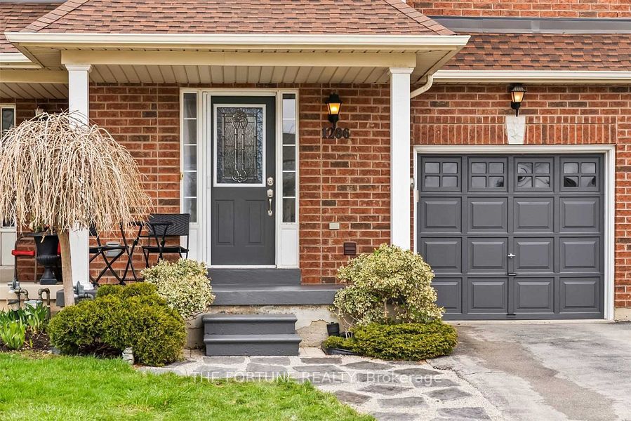 1286 Cartmer Way, Milton, ON L9T 6J8 photo 2