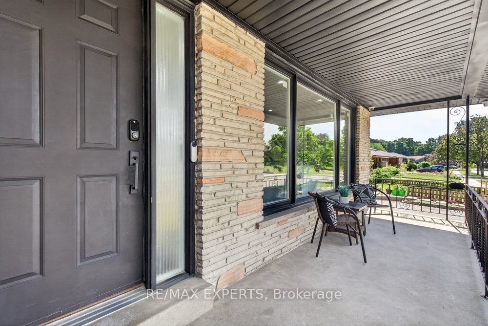 23 Collingdale Road, Toronto, ON M9V 3R2 photo 3
