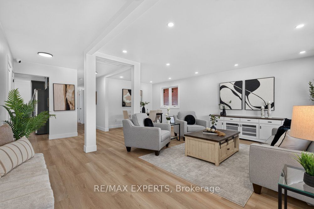 23 Collingdale Road, Toronto, ON M9V 3R2 photo 5
