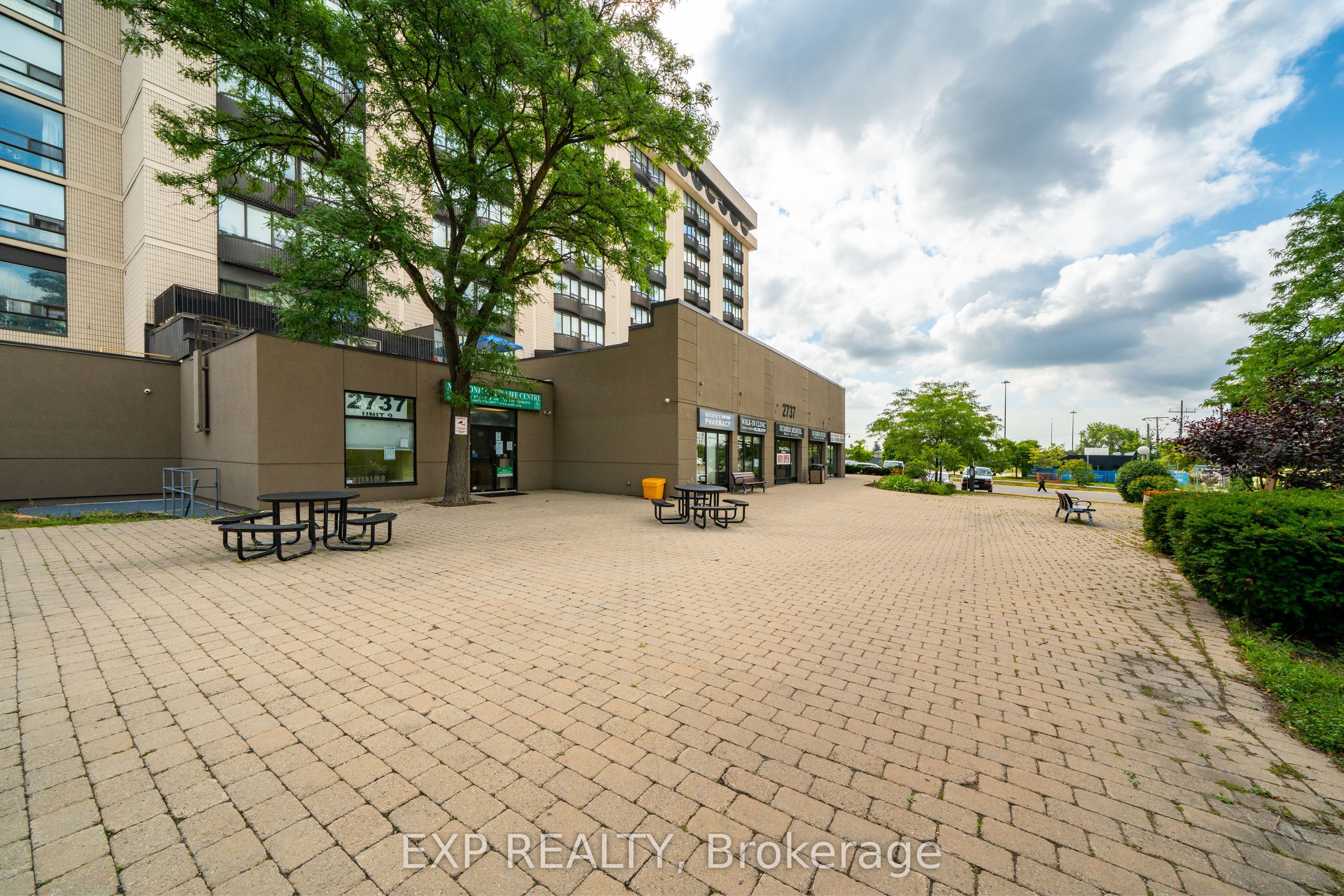 2737 Keele Street 312, Toronto, ON M3M 2E9 photo 5