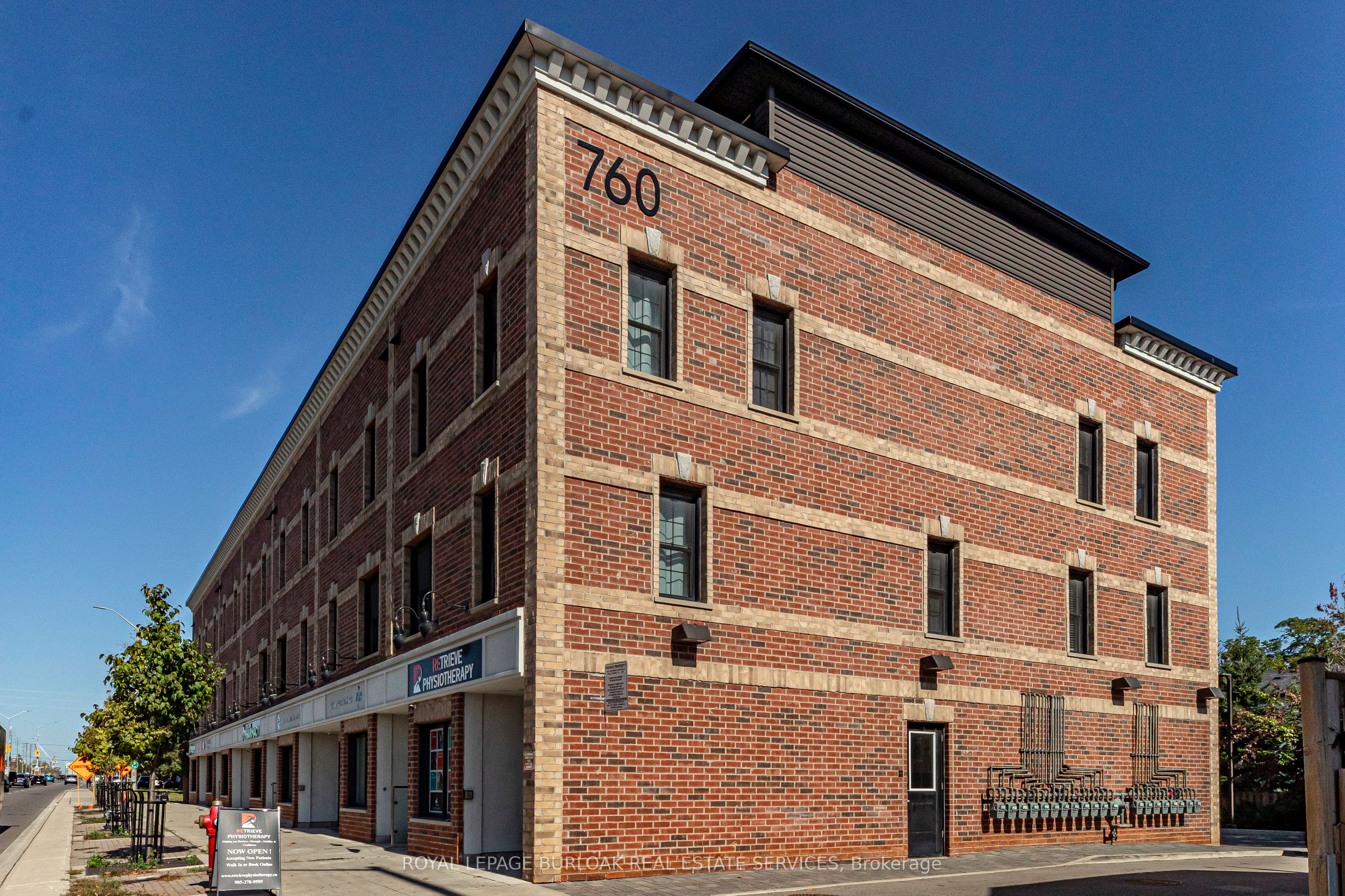 760 Lakeshore Road E 207, Mississauga, ON L5E 1C7 photo 4