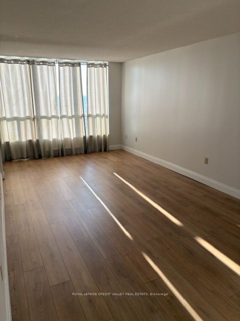 4470 Tucana Court 2102, Mississauga, ON L5R 3K8 photo 3
