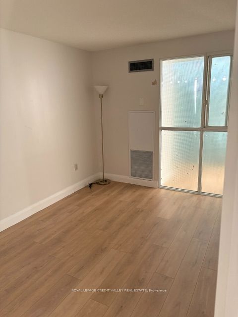 4470 Tucana Court 2102, Mississauga, ON L5R 3K8 photo 4