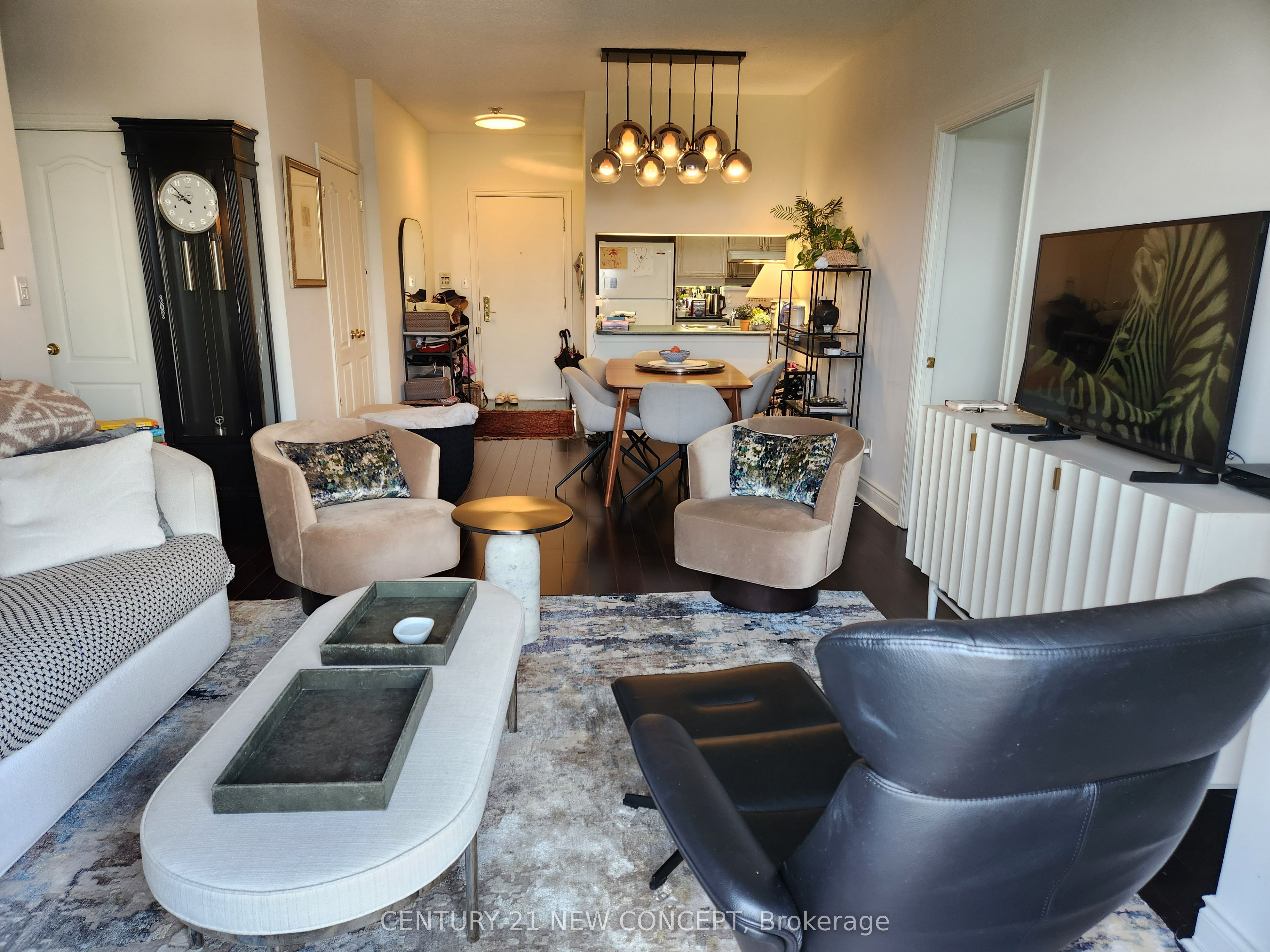 2 Aberfoyle Crescent 1204, Toronto, ON M8X 2Z8 photo 3