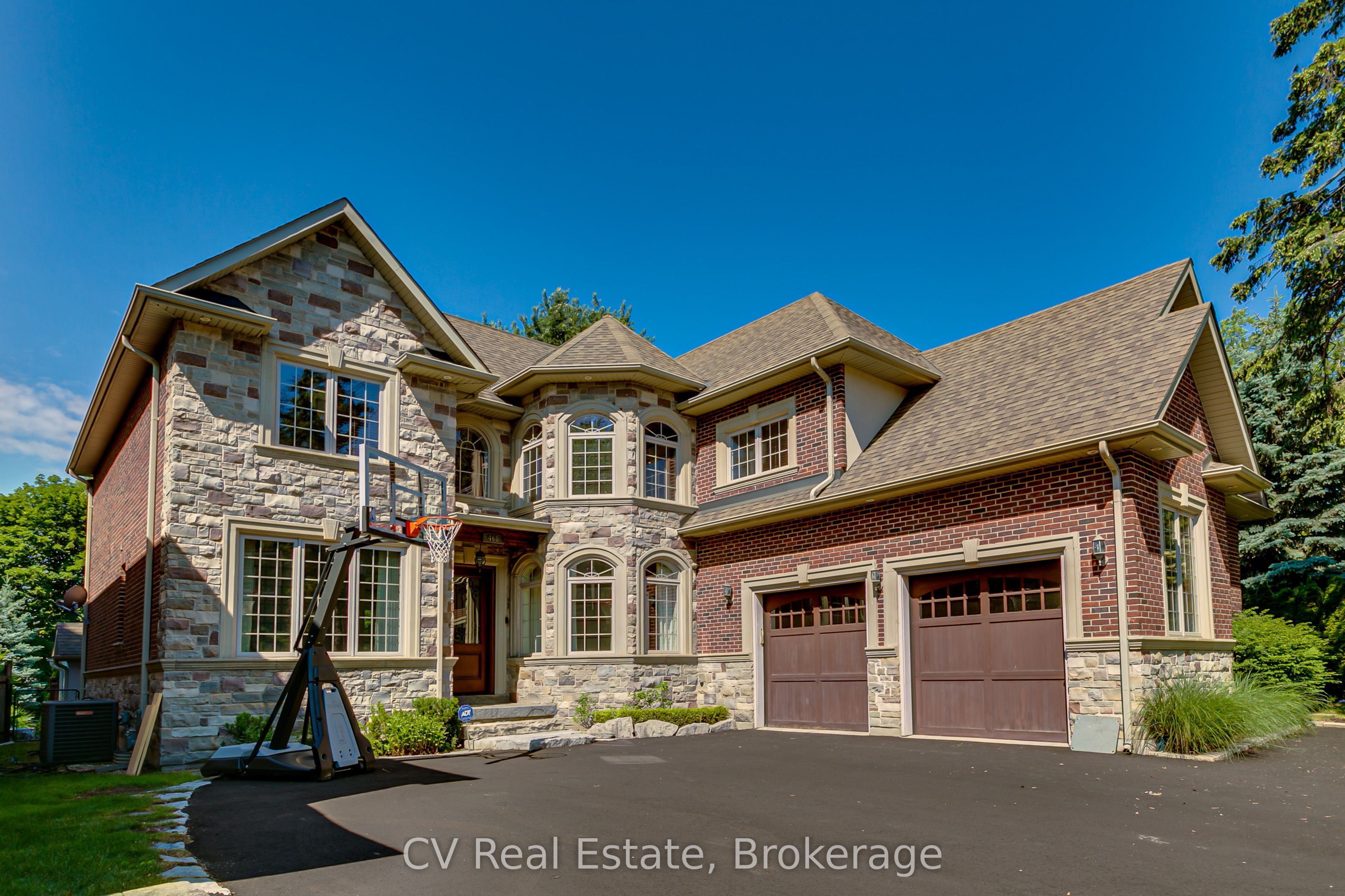 468 Chartwell Road, Oakville, ON L6J 4A5 photo 2