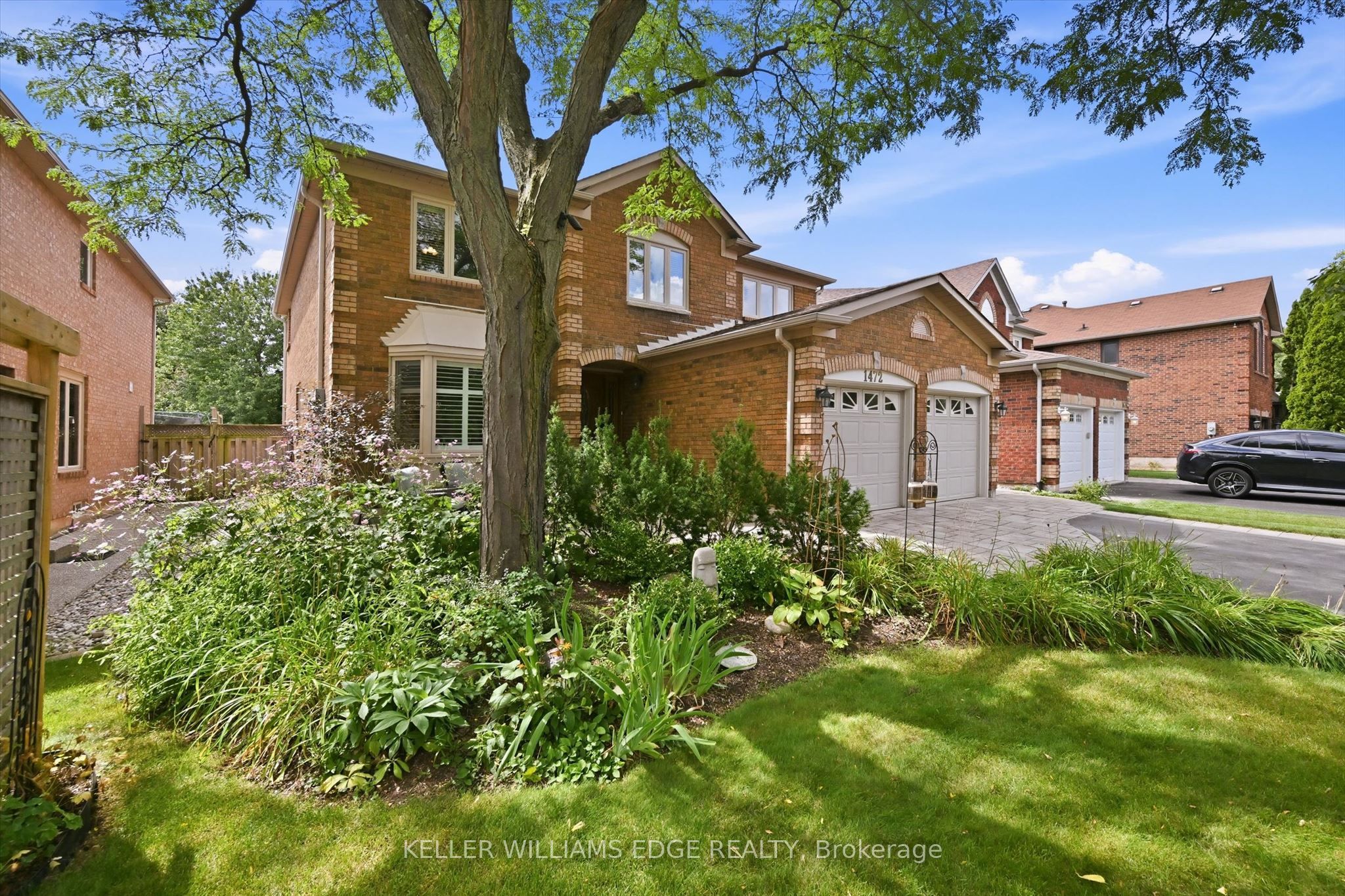 1472 Livery Lane, Oakville, ON L6M 2Y8 photo 2