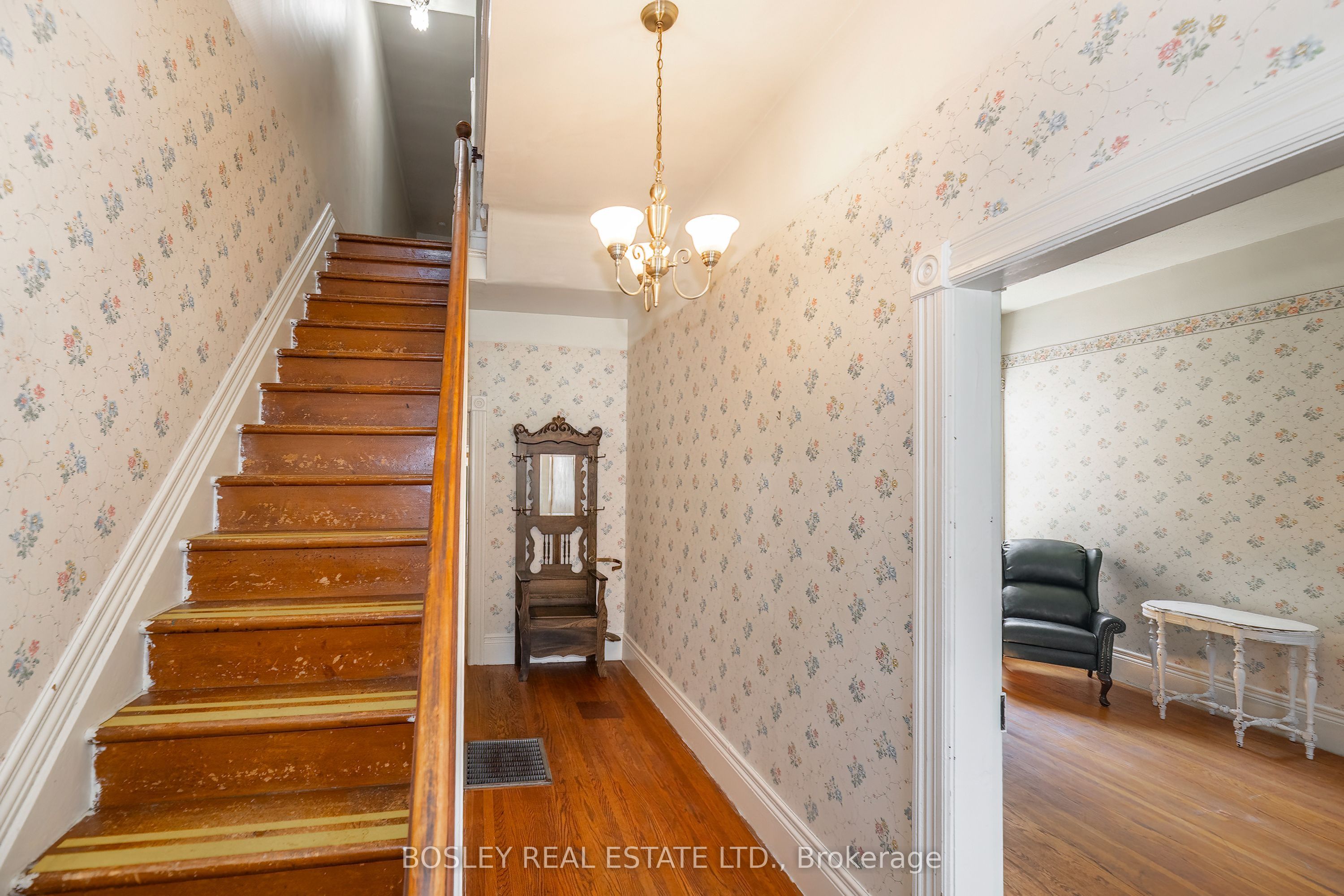 71 King Street, Toronto, ON M9N 1L4 photo 4