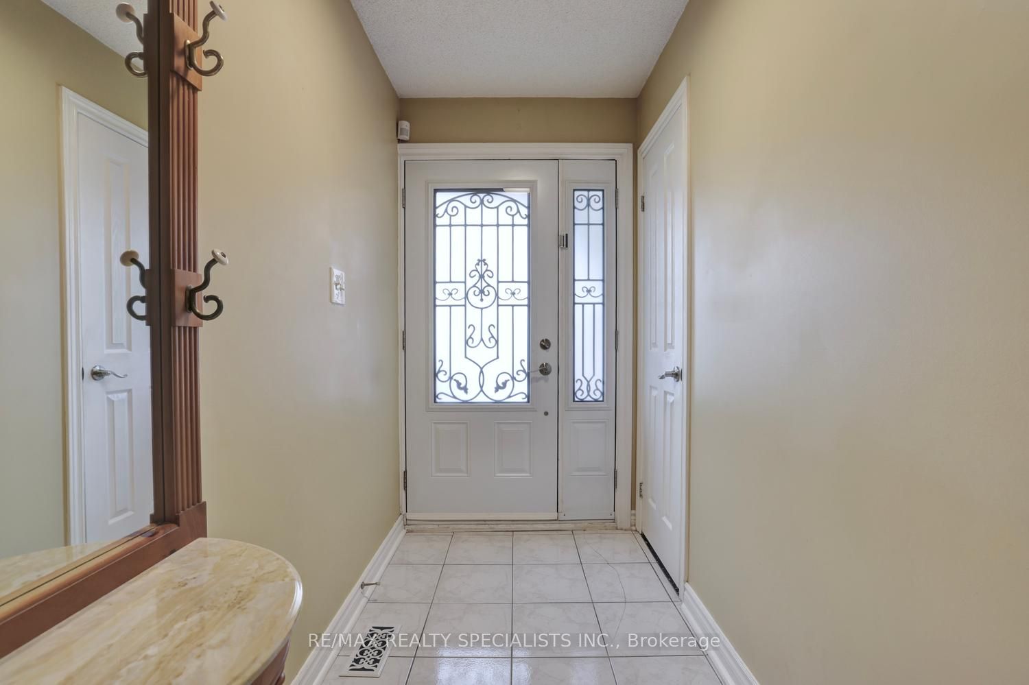 4464 Weeping Willow Drive, Mississauga, ON L5V 1K3 photo 5