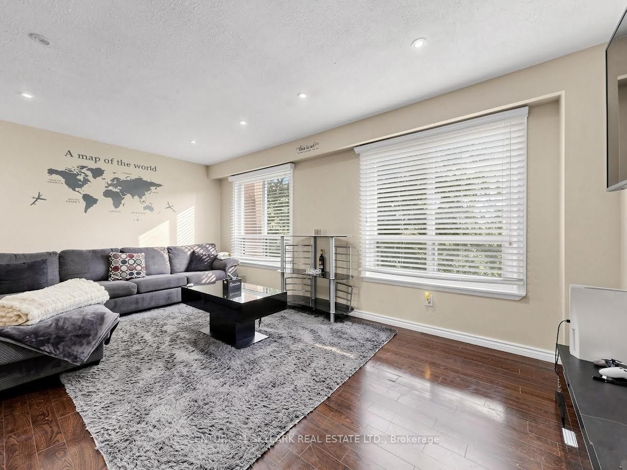164 Moregate Crescent N, Brampton, ON L6S 3K9 photo 3