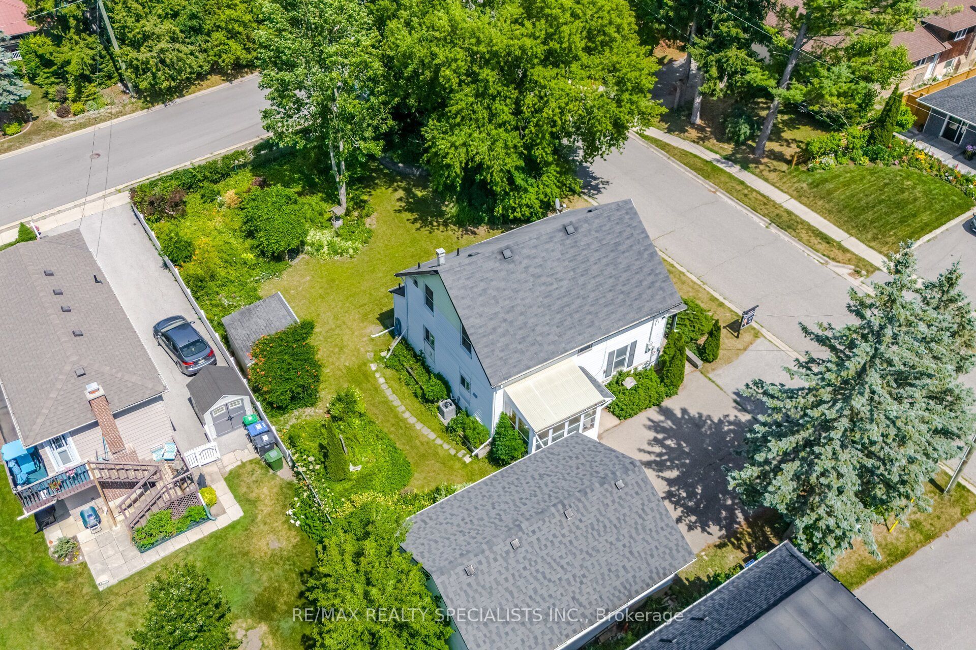173 Victoria Street, Caledon, ON L7E 3H5 photo 2
