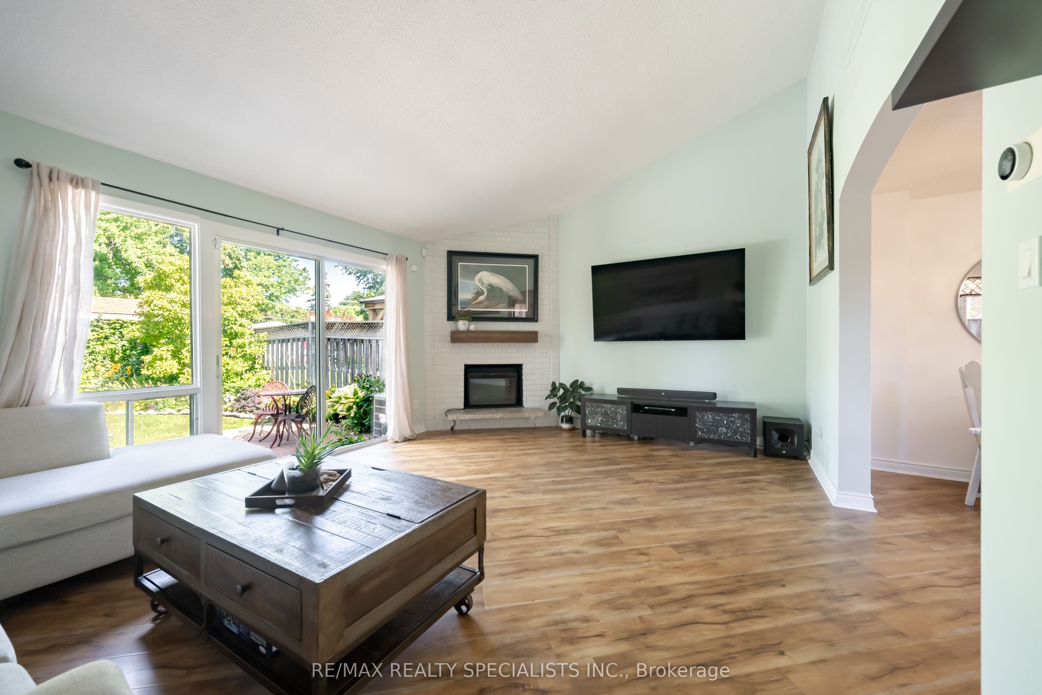 2431 Basswood Crescent, Mississauga, ON L5L 1Y2 photo 5