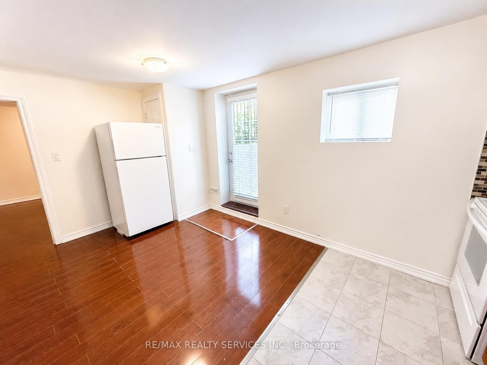 347 Edenbrook Hill Drive Basement, Brampton, ON L7A 2N4 photo 3