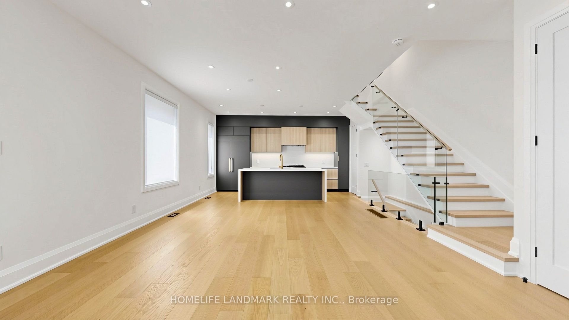 750 Glengrove Avenue W Unit D, Toronto, ON M6B 2J6 photo 5