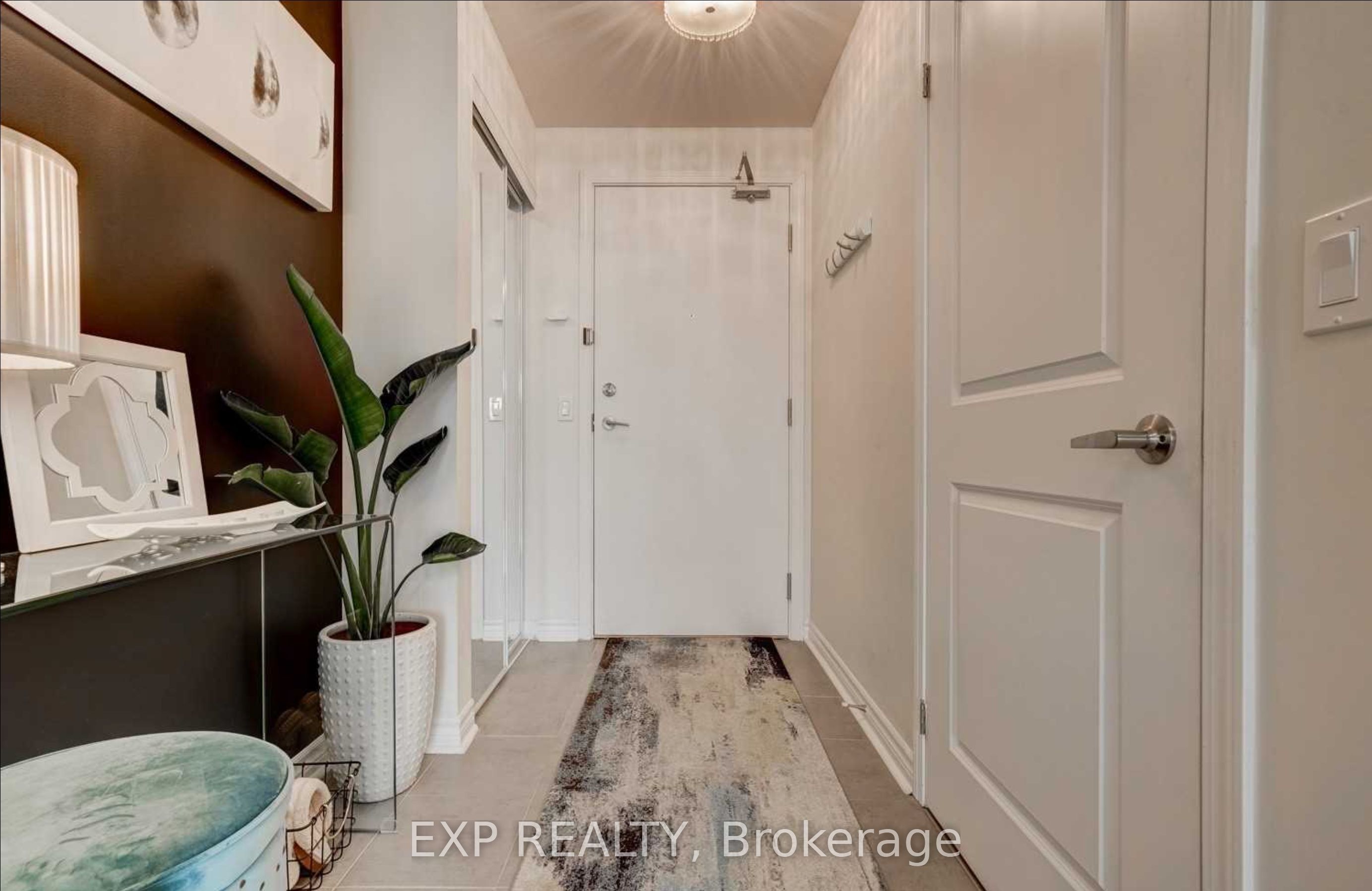 2522 Keele Street 419, Toronto, ON M6L 0A2 photo 2