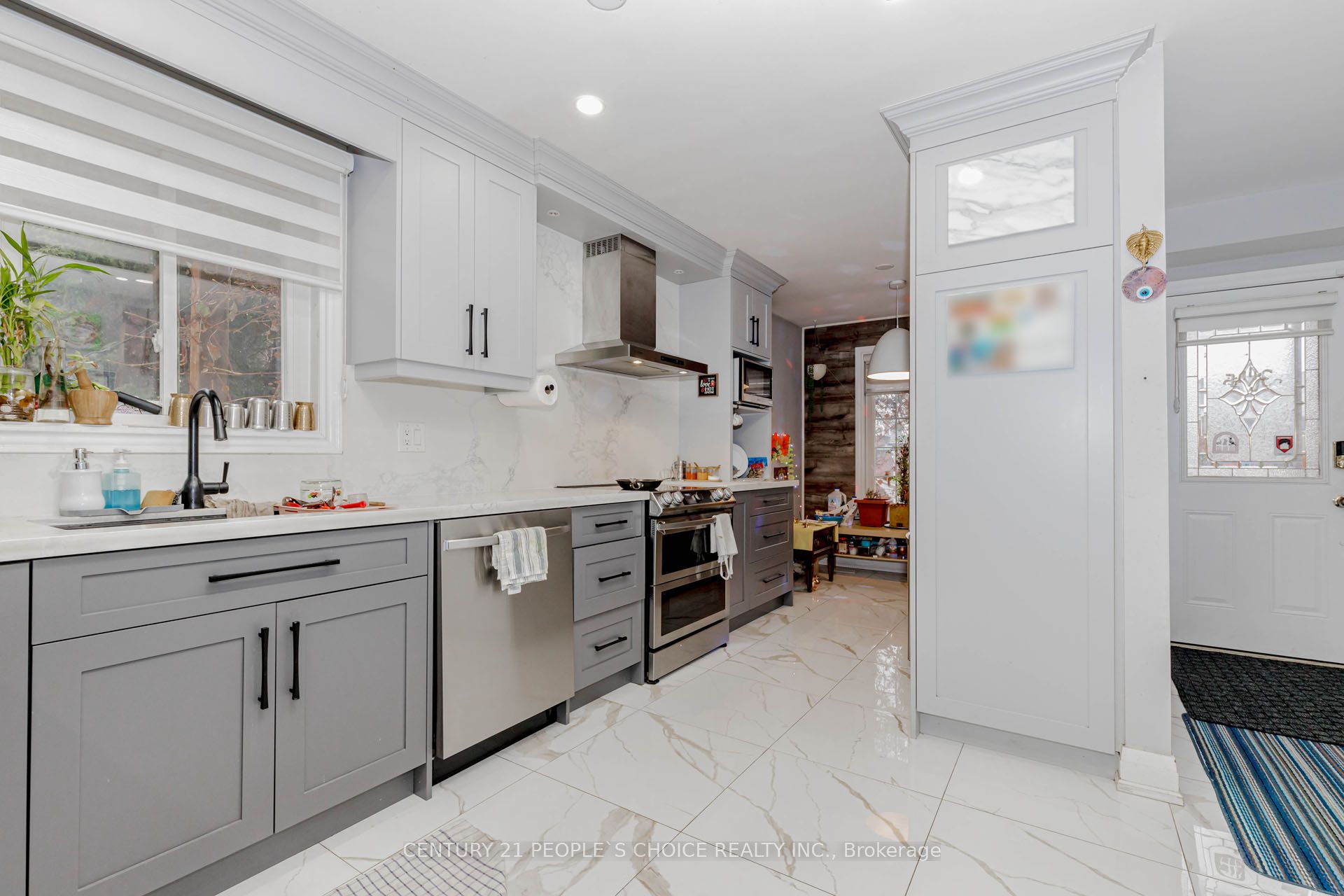 32 Elderwood Place, Brampton, ON L6V 3N3 photo 4