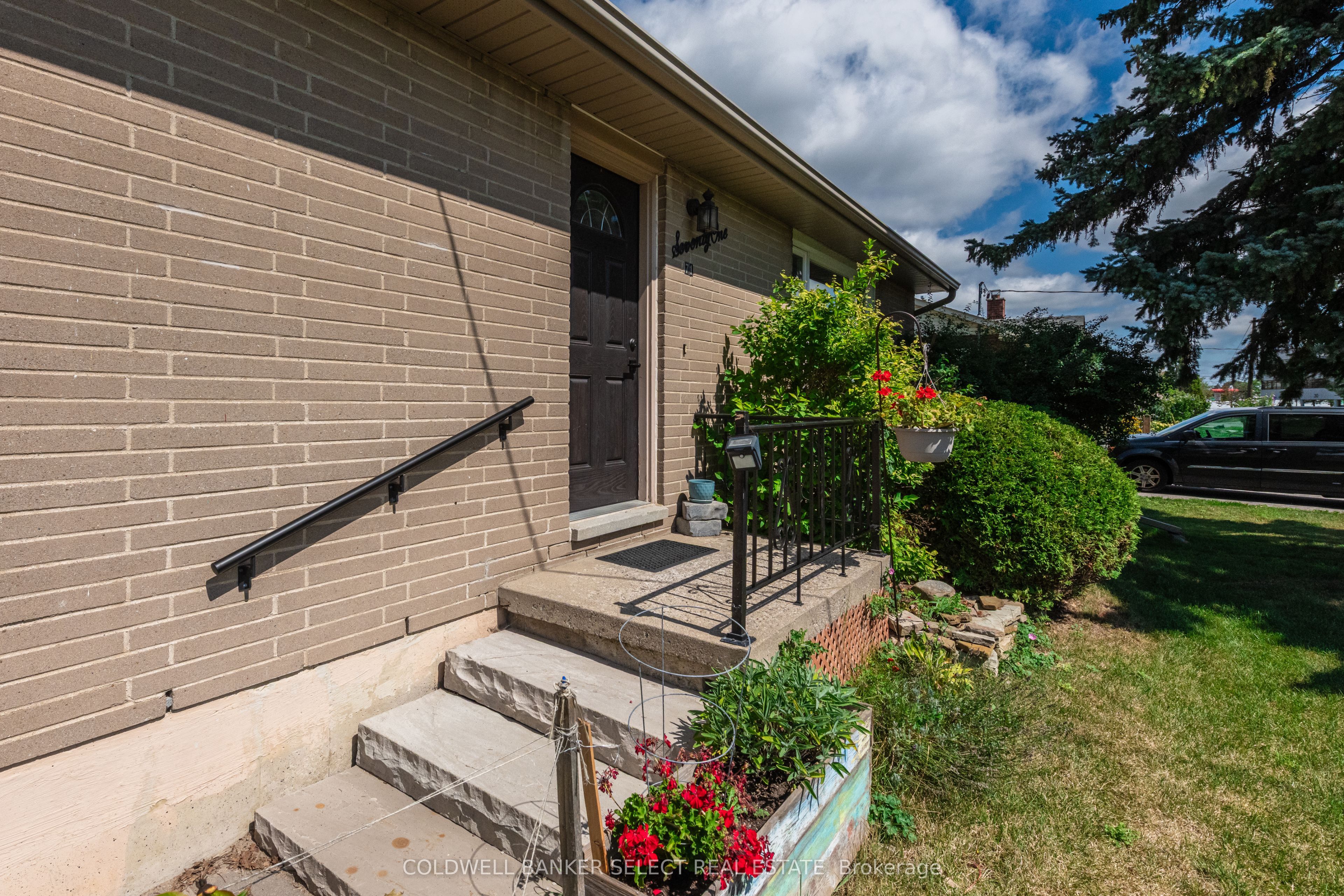 71 Martha Street, Caledon, ON L7E 4Y8 photo 2