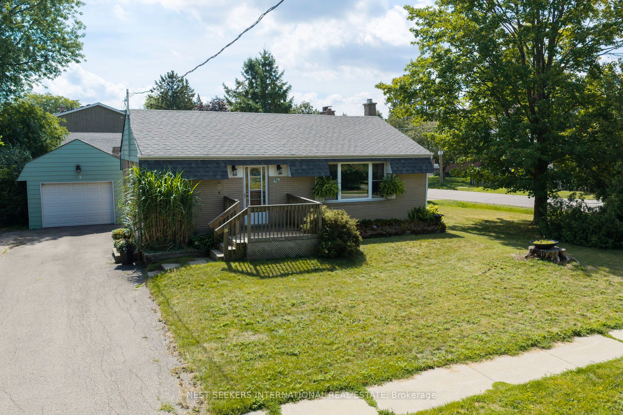 92 Ellwood Drive, Caledon, ON L7E 4W7