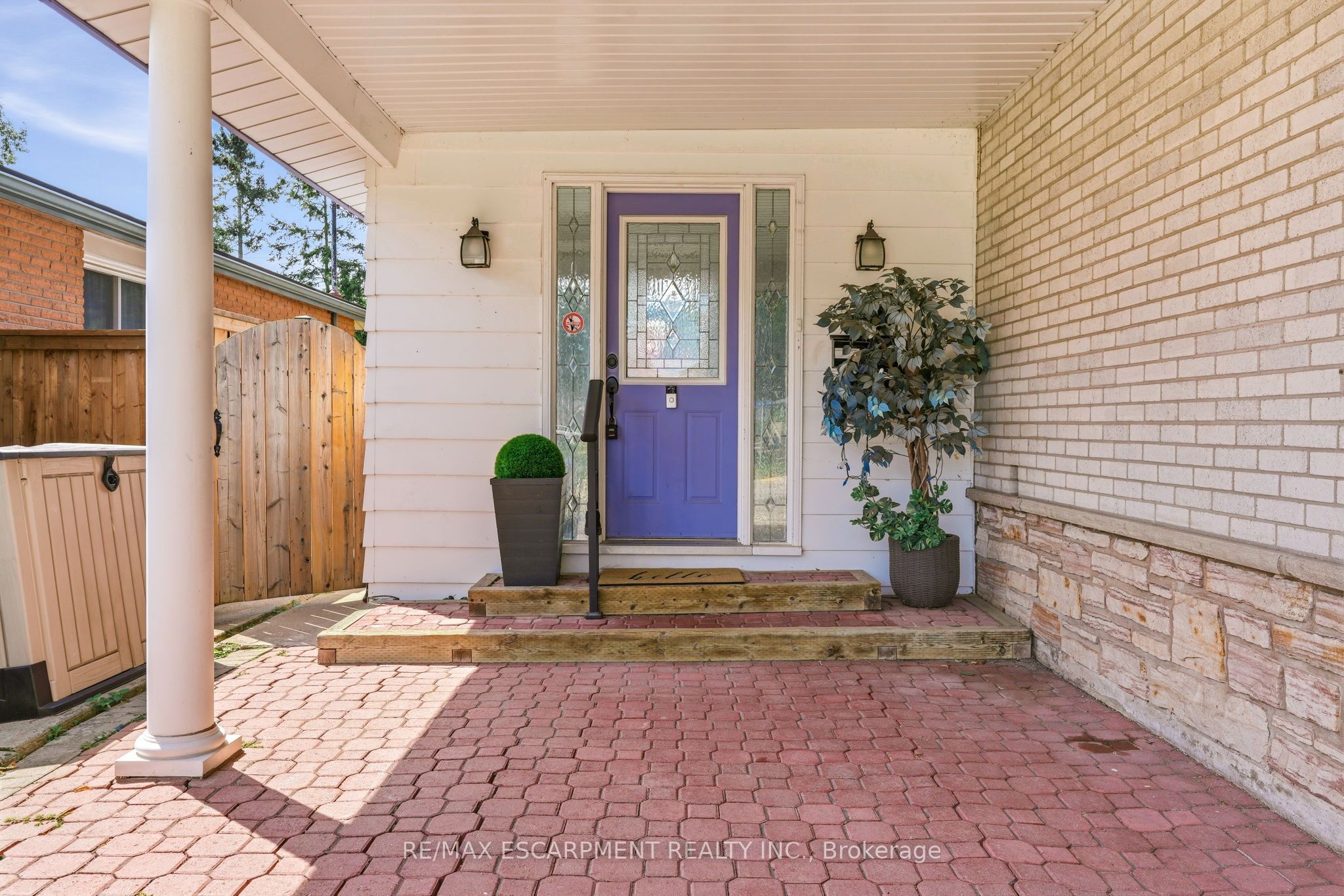616 Mullin Way, Burlington, ON L7L 4J4 photo 3