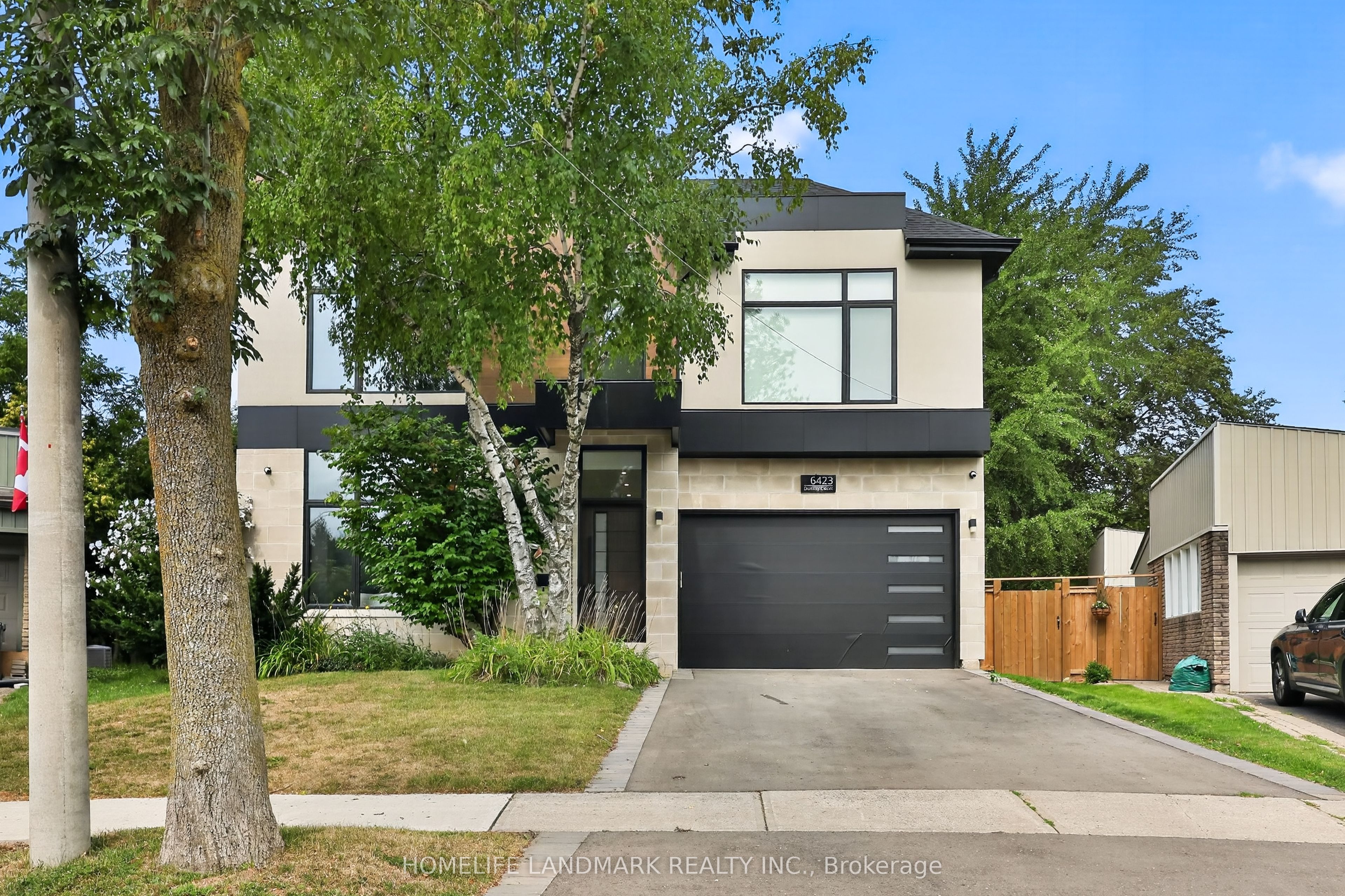 6423 Dunray Crescent, Mississauga, ON L5N 1E7