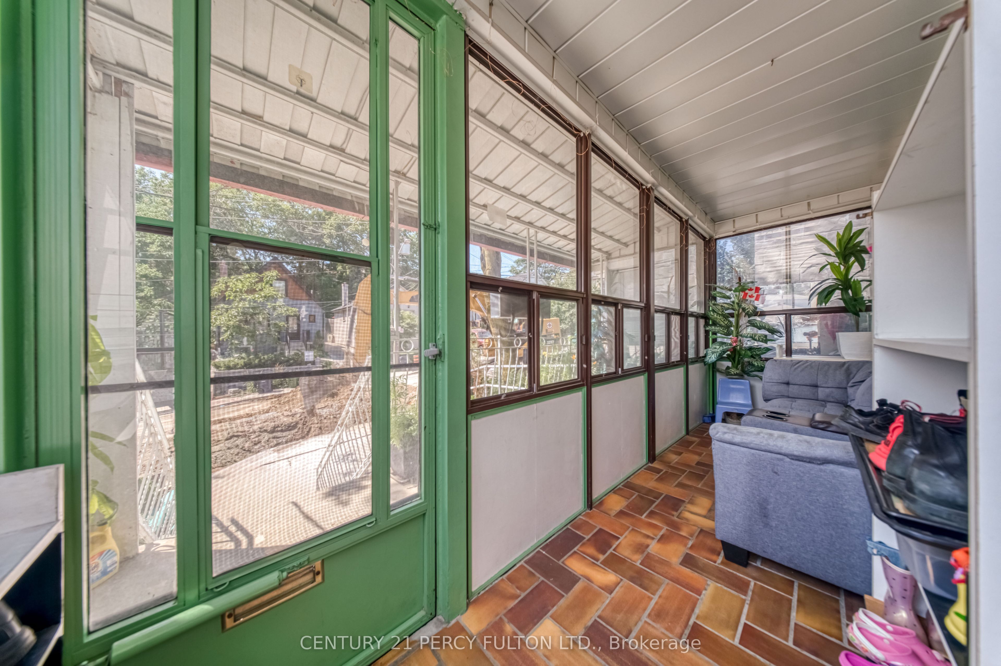 15 Haverson Boulevard, Toronto, ON M6M 3J5 photo 4