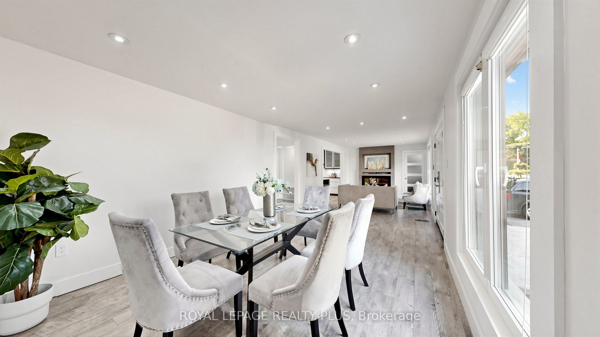 285 Bronte Road, Oakville, ON L6L 3C5 photo 3