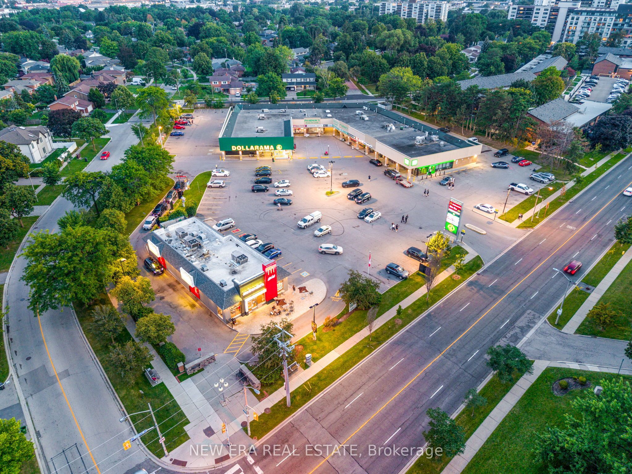 4246 Bloor Street W, Toronto, ON M9C 1Z7 photo 4