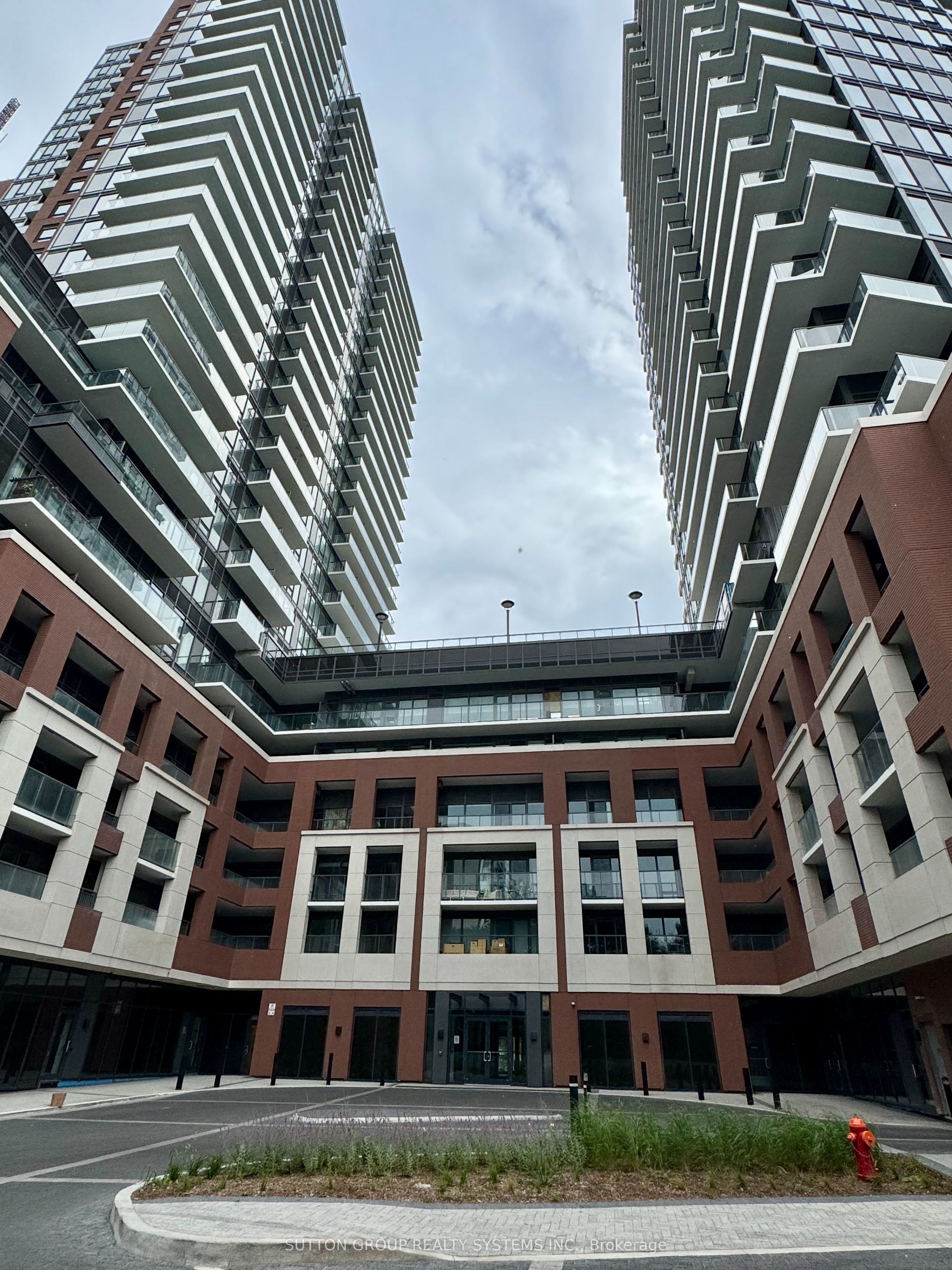 4010 Eglinton Avenue W 1619, Toronto, ON M9A 0G5 photo 2