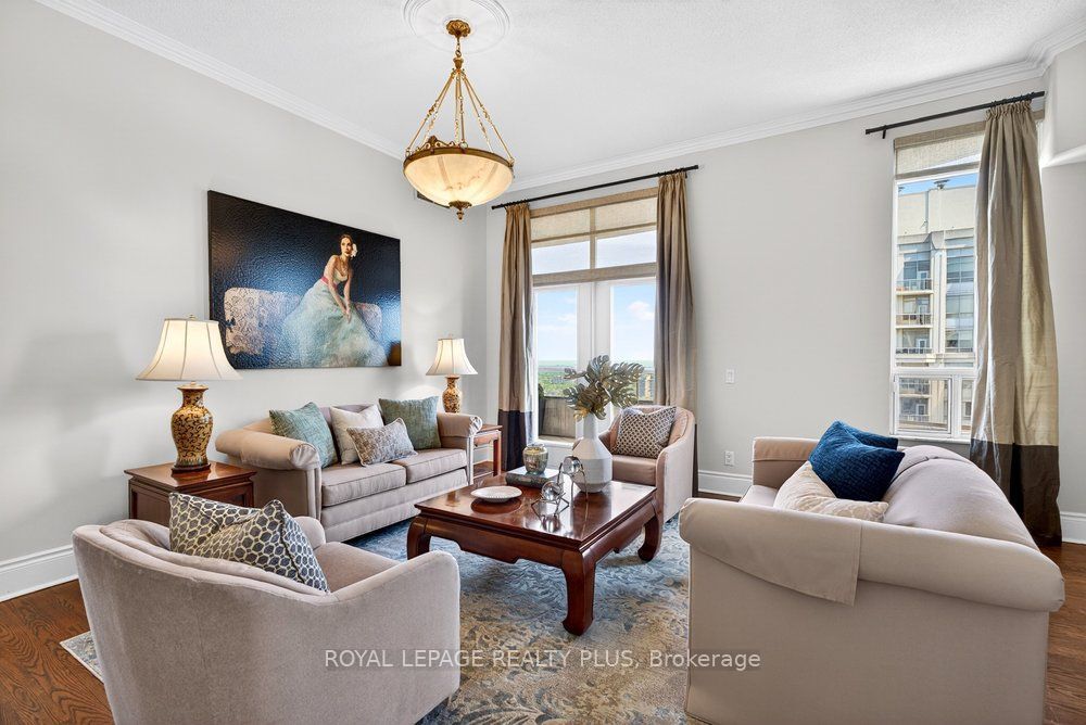 35 Kingsbridge Garden Circle TPH4, Mississauga, ON L5R 3Z5 photo 3