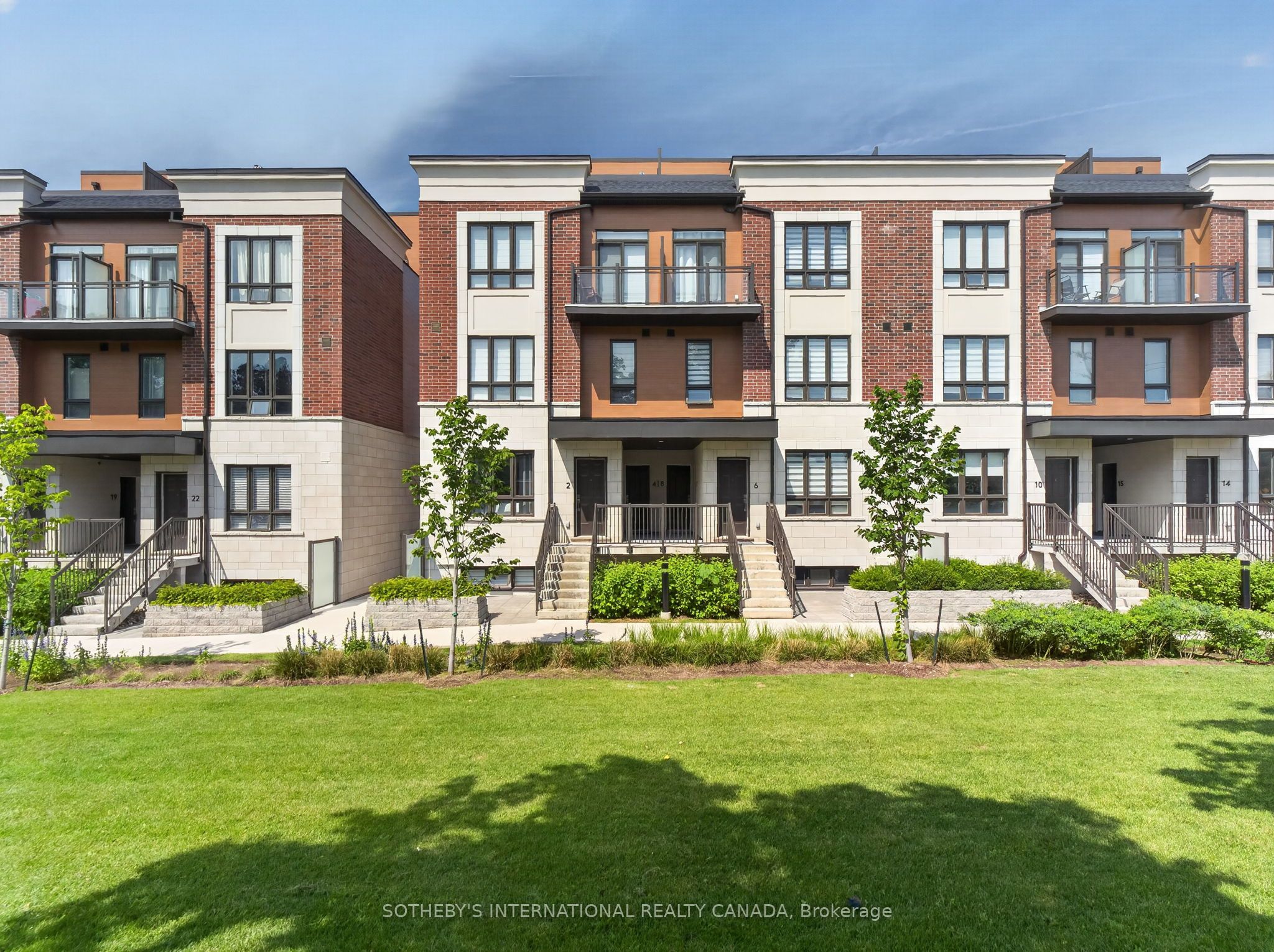 4017 Hickory Drive 4, Mississauga, ON L4W 0G6 photo 2