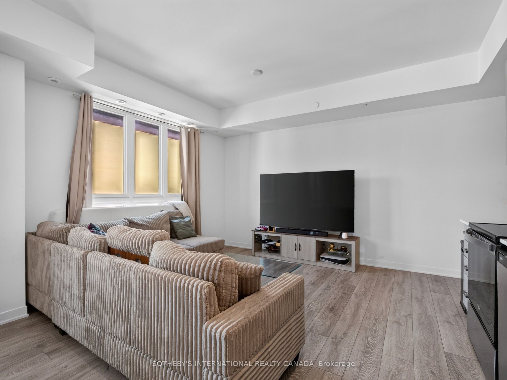 4017 Hickory Drive 4, Mississauga, ON L4W 0G6 photo 5