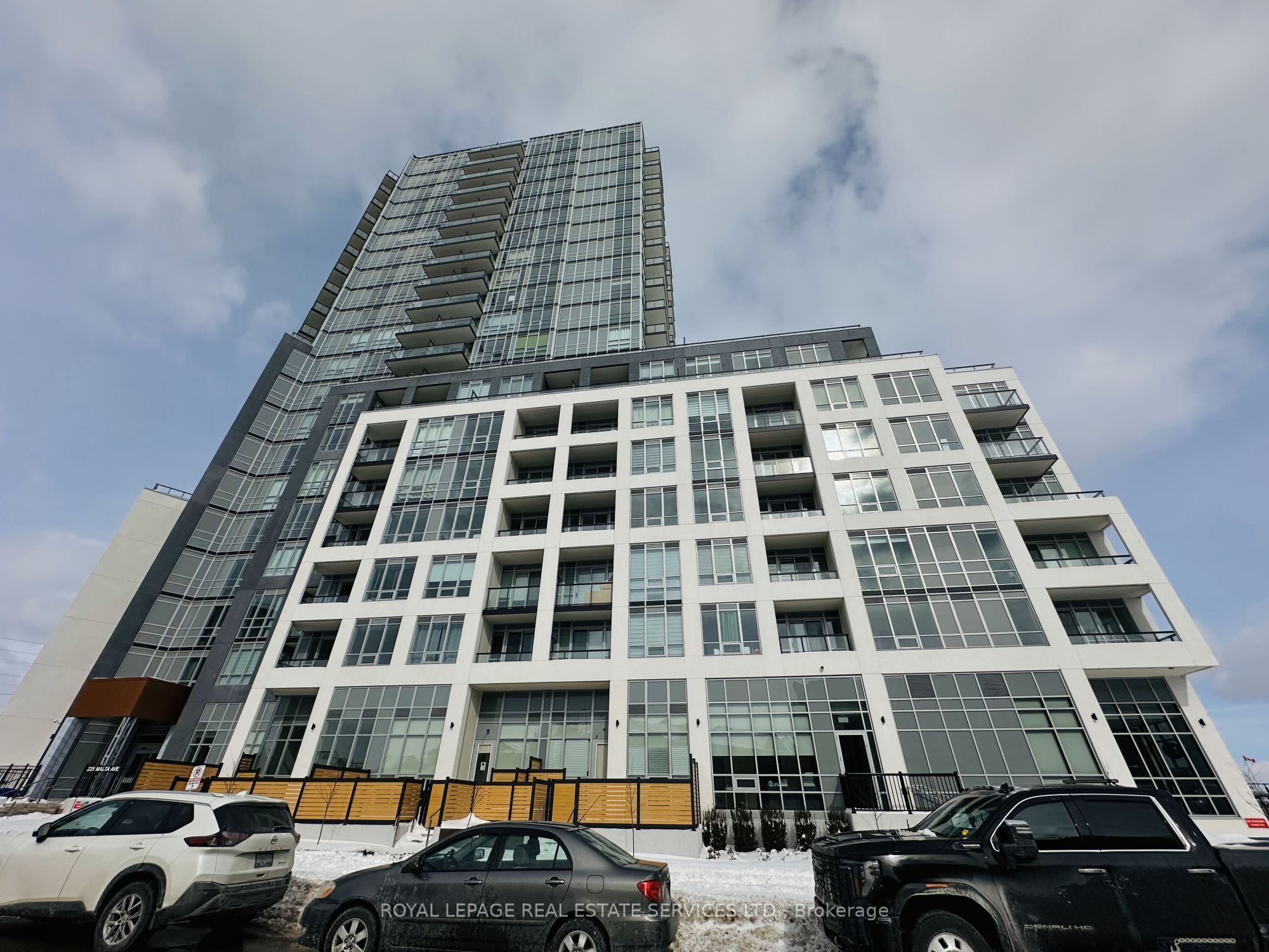 225 Malta Avenue 2106, Brampton, ON L6Y 6L6 photo 2