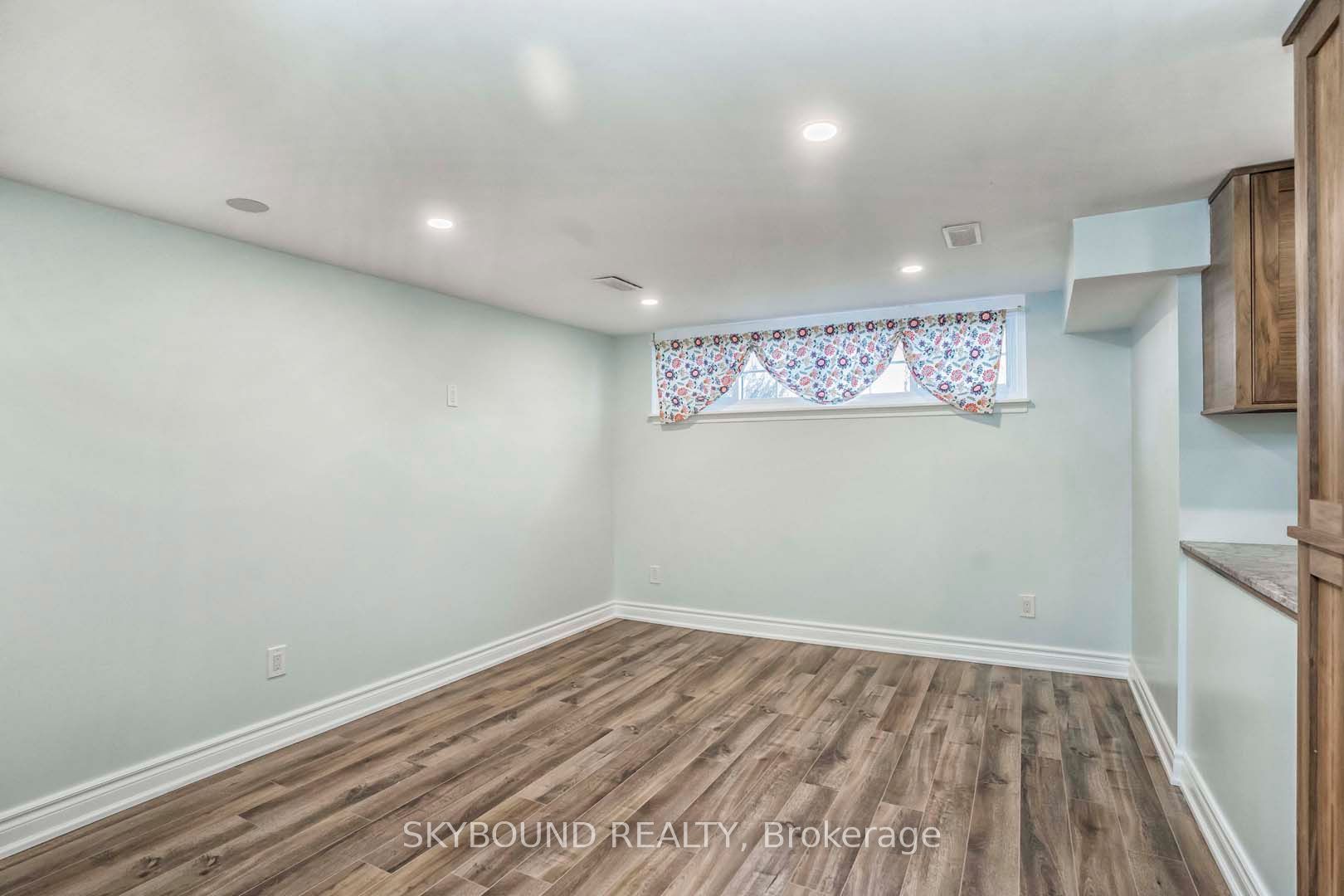 3614 Holden Crescent, Mississauga, ON L5A 2V8 photo 5