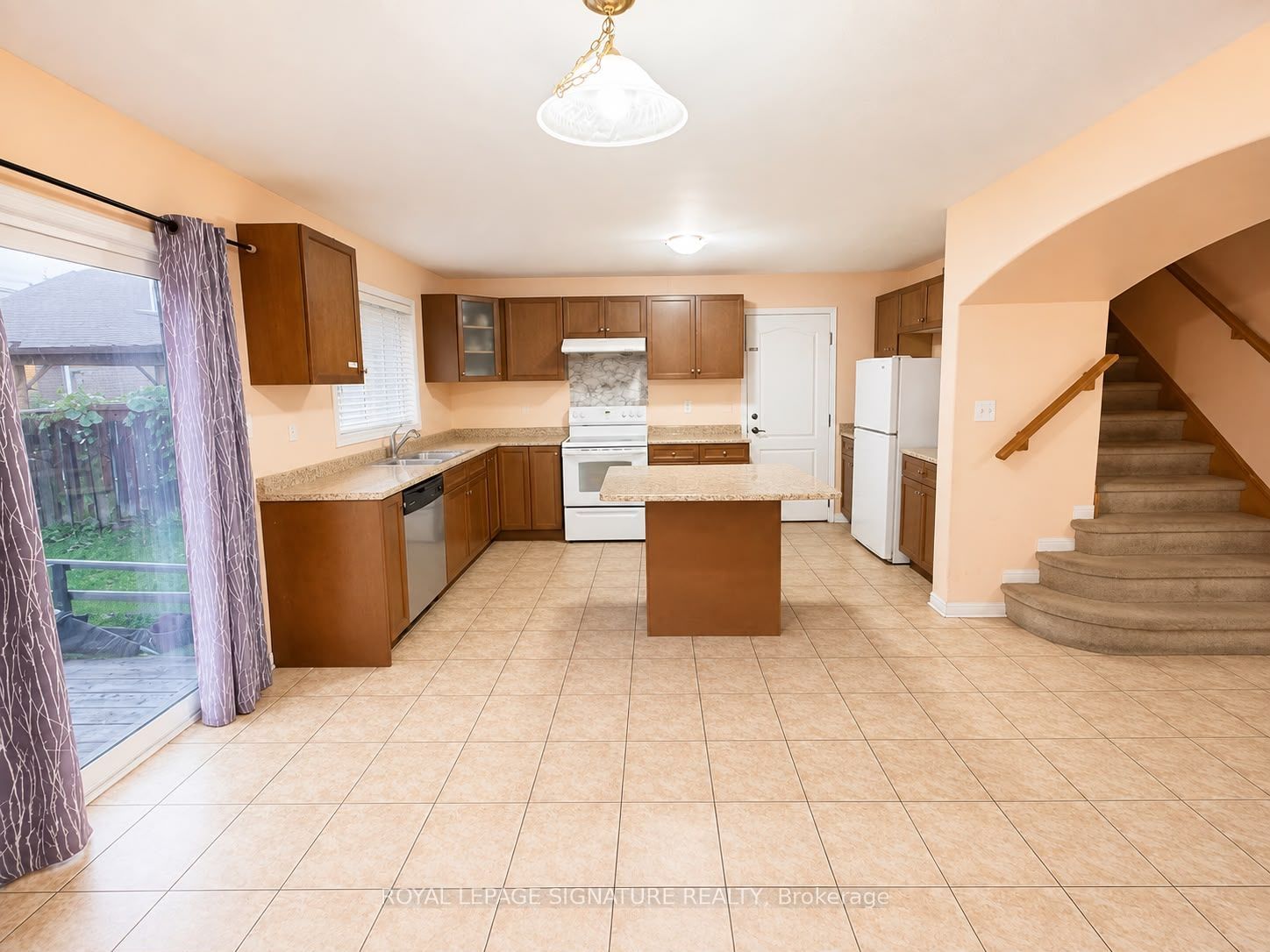 10 Bonavista Drive Upper, Brampton, ON L6X 0N2 photo 3
