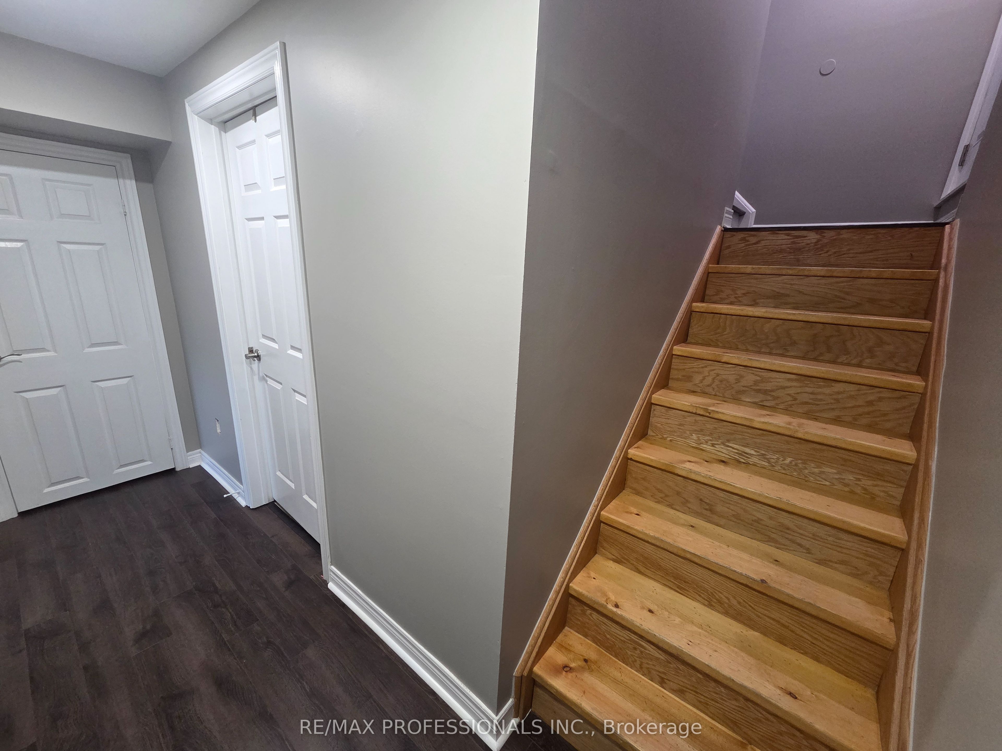 7 Fallgate Drive BSMT, Brampton, ON L6X 0R5