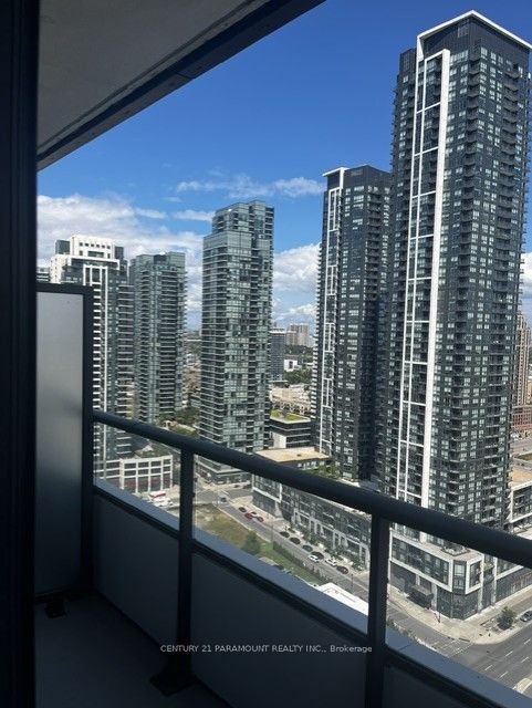 448 Burnhamthorpe Road W 2307, Mississauga, ON L5B 0R4 photo 2