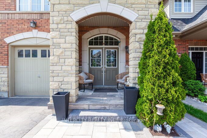 52 Mcpherson Road, Caledon, ON L7C 4A7 photo 2