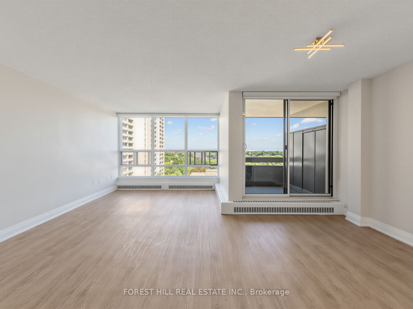 111 Ridelle Avenue 1004, Toronto, ON M6B 1J7 photo 4
