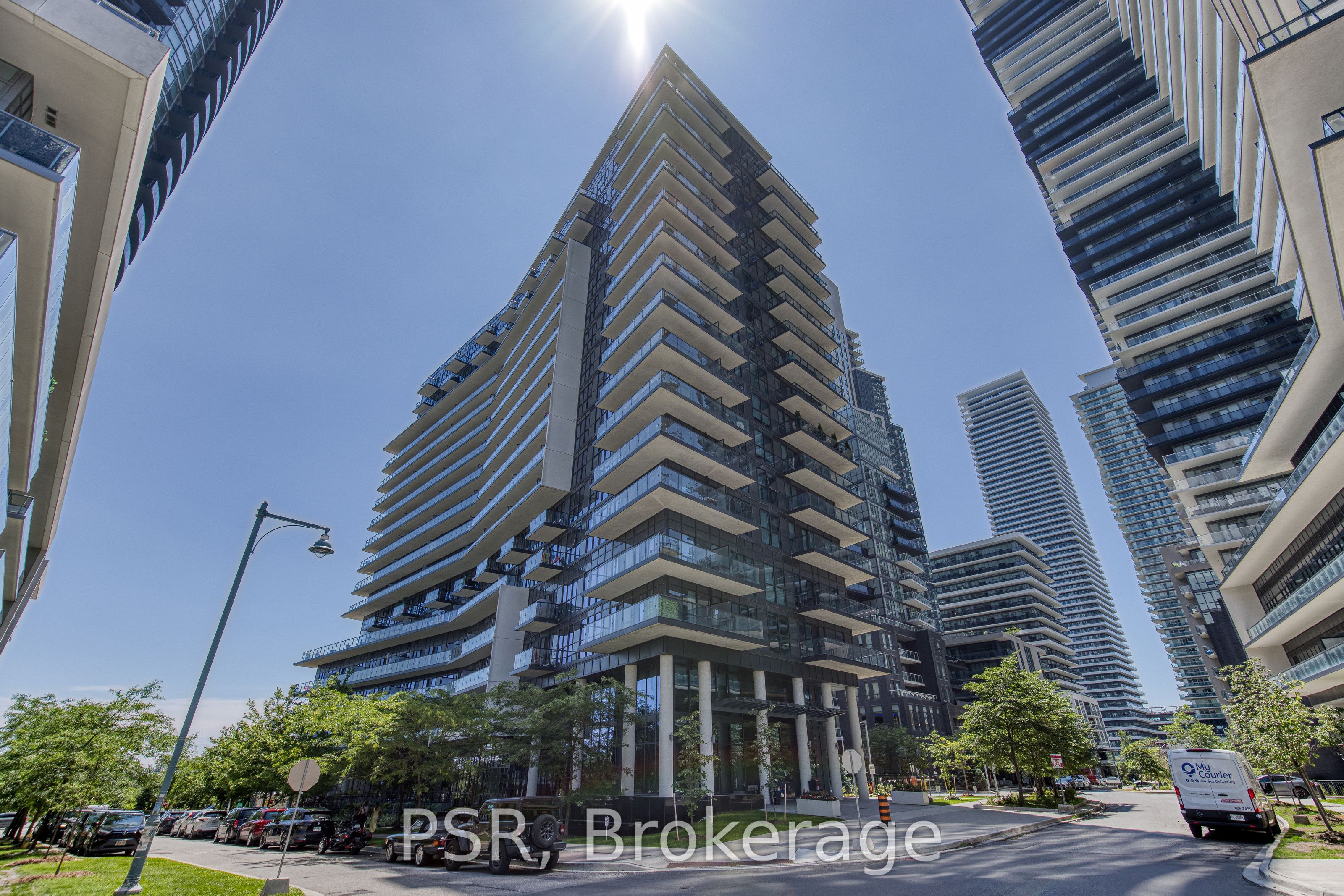 39 Annie Craig Avenue 905, Toronto, ON M8V 0H1