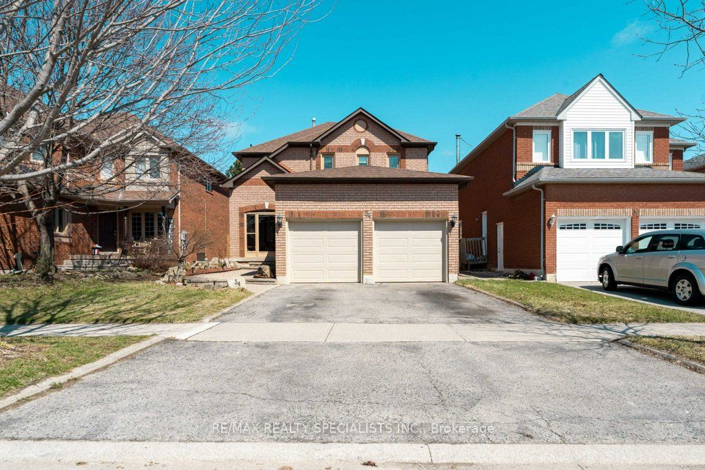 34 Killaloe Crescent, Halton Hills, ON L7G 5N2 photo 2
