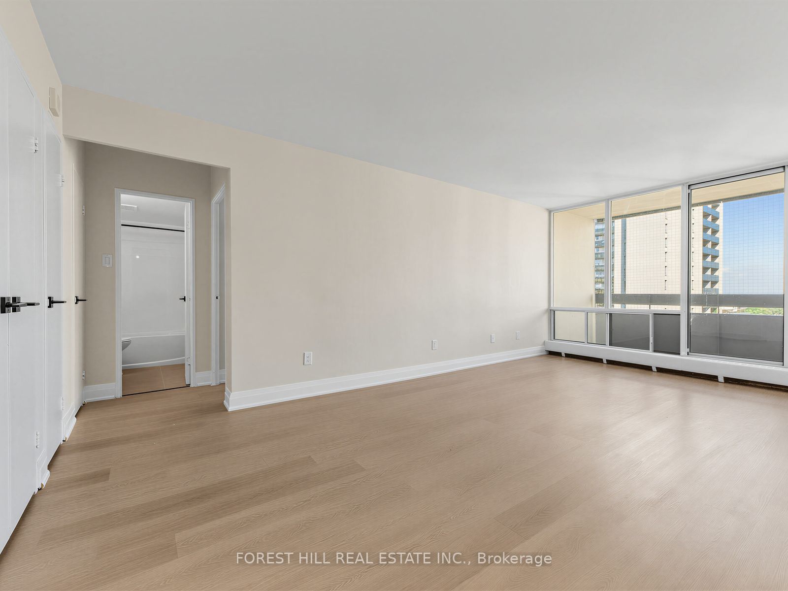 377 Ridelle Avenue 16, Toronto, ON M6B 1K2 photo 4